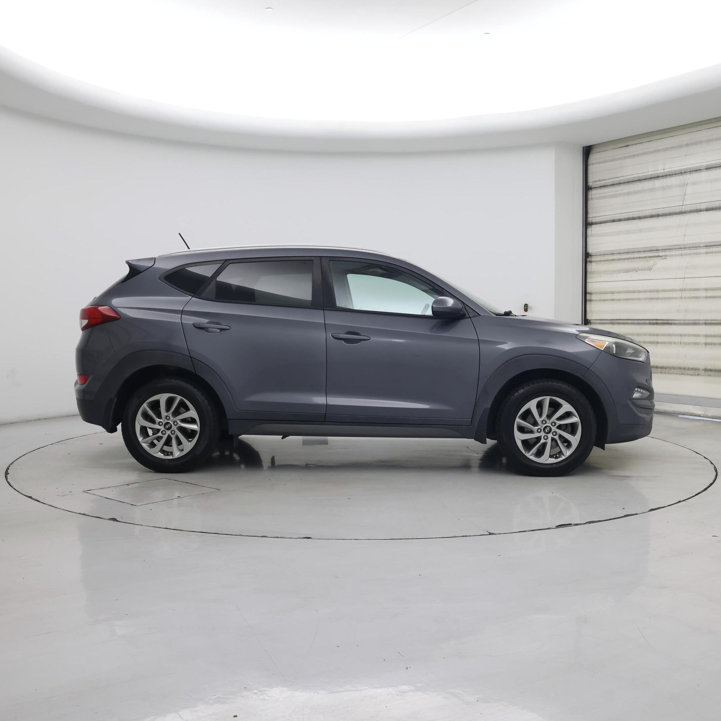 Thumbnail: 2016 Hyundai Tucson - 7