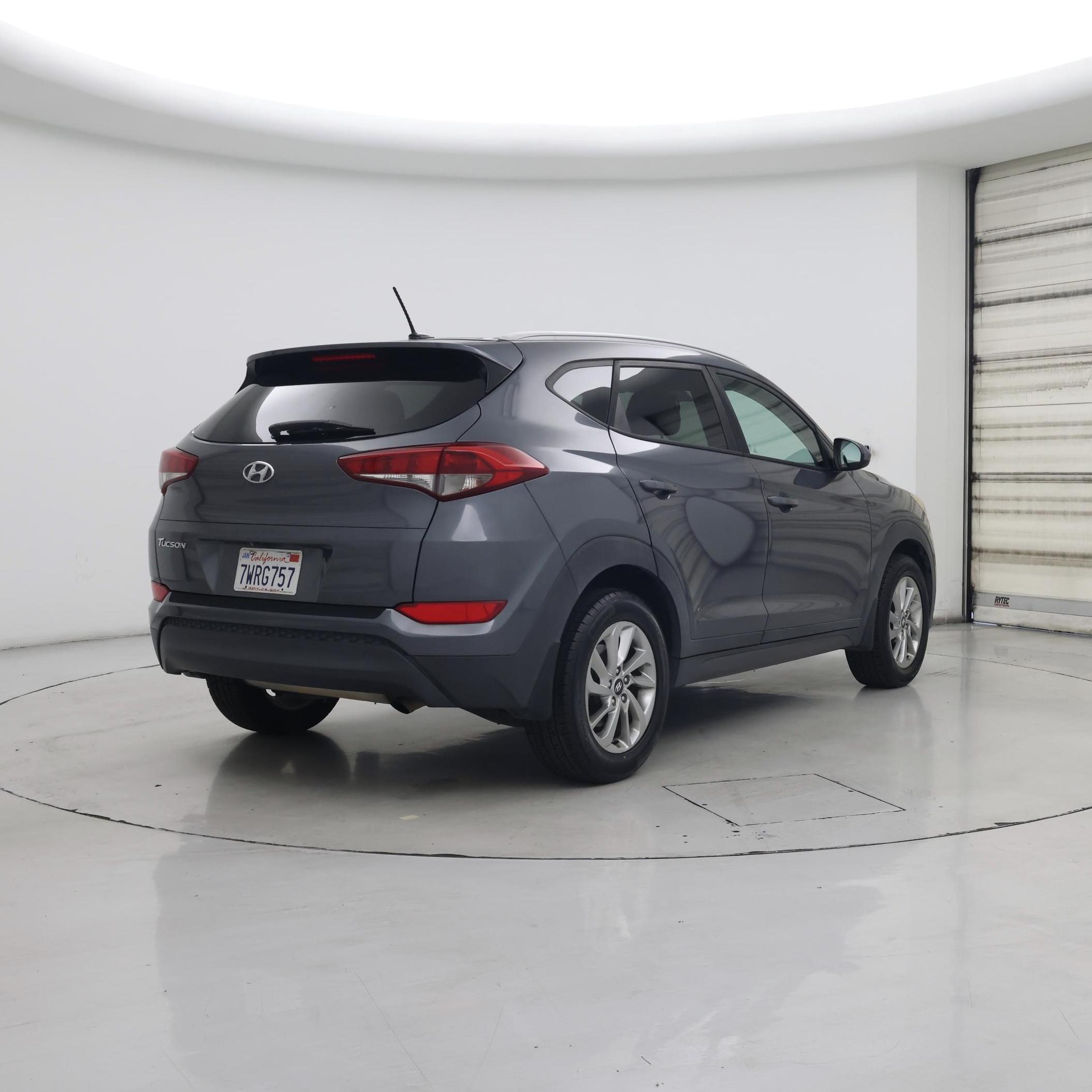 Thumbnail: 2016 Hyundai Tucson - 8