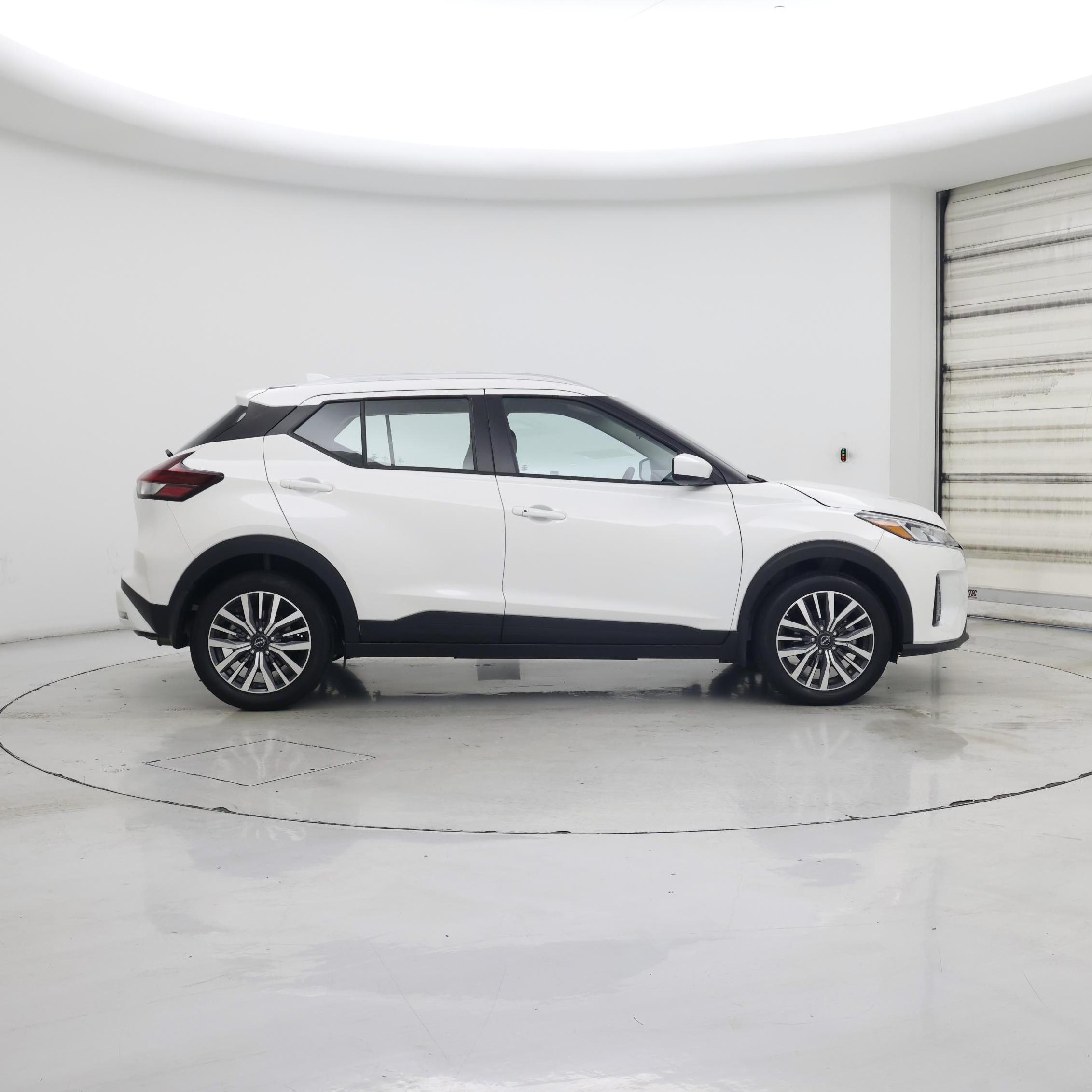 Thumbnail: 2024 Nissan Kicks - 7