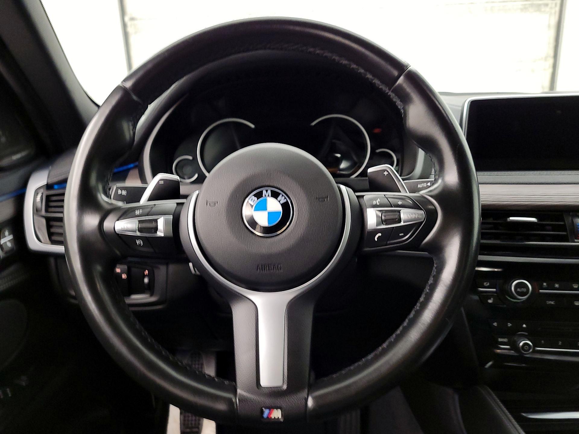 Thumbnail: 2018 BMW X6 - 10