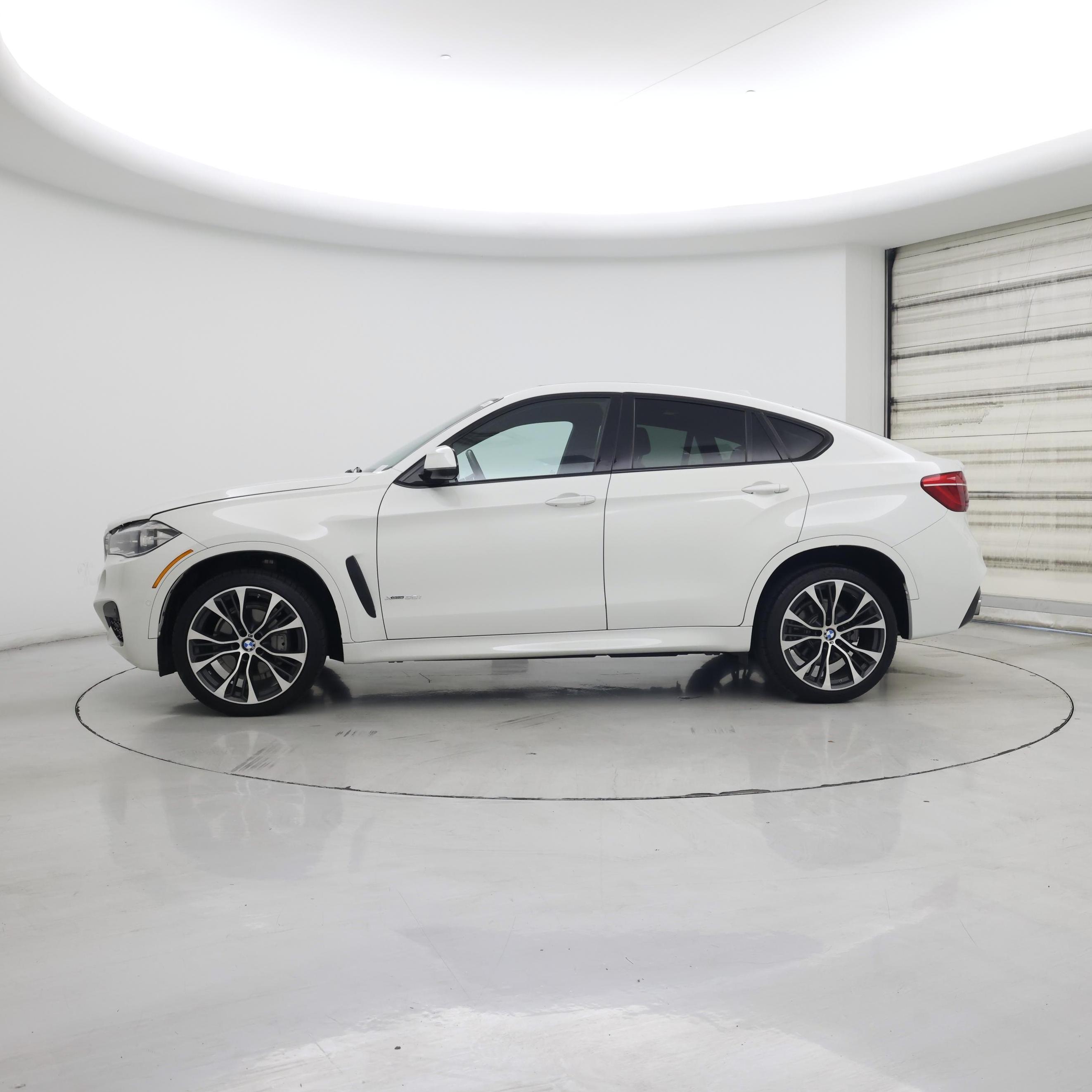 Thumbnail: 2018 BMW X6 - 3