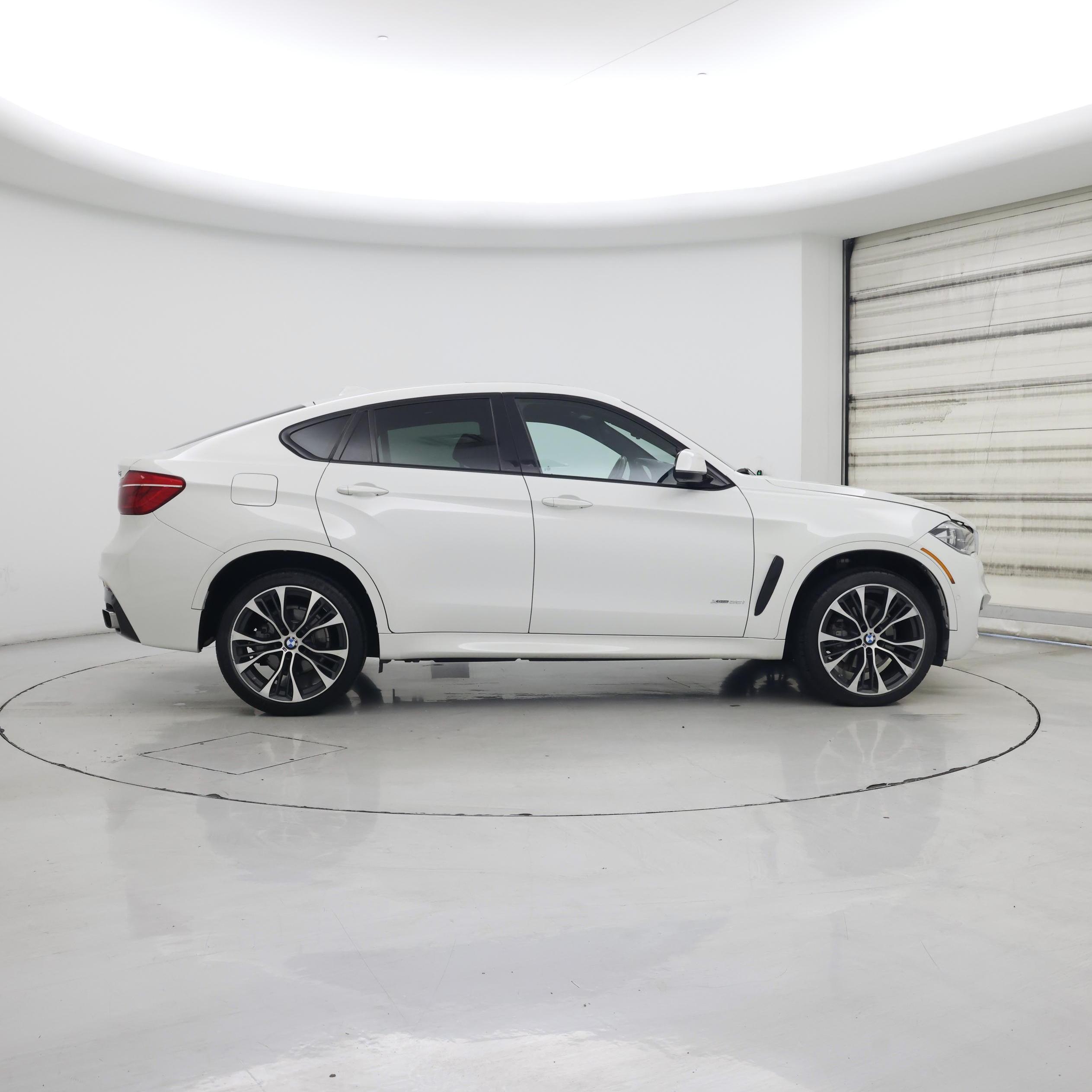 Thumbnail: 2018 BMW X6 - 7