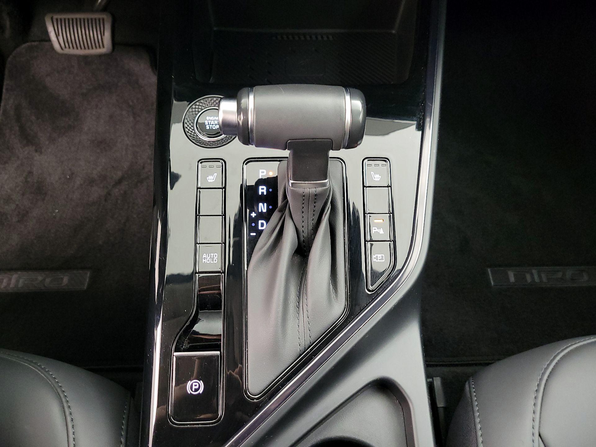 Thumbnail: 2025 Kia Niro - 18