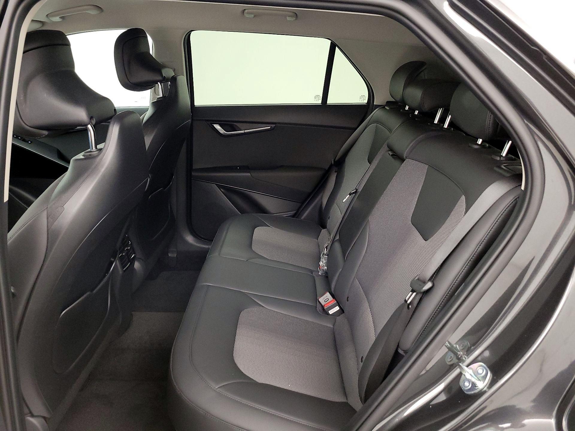 Thumbnail: 2025 Kia Niro - 20