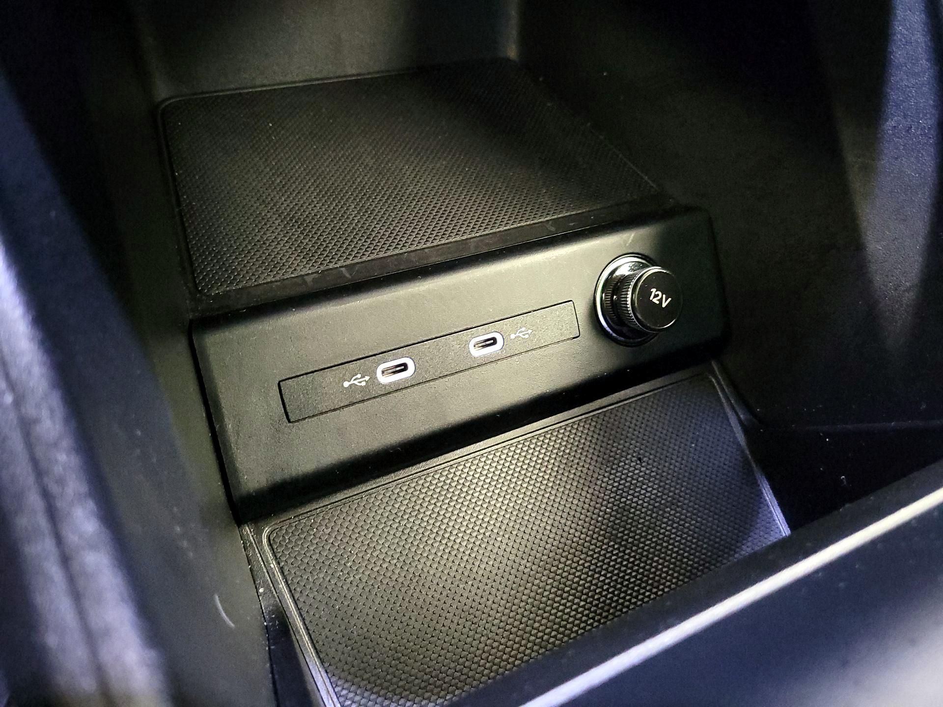 Thumbnail: 2022 Audi Q4 e-tron - 19