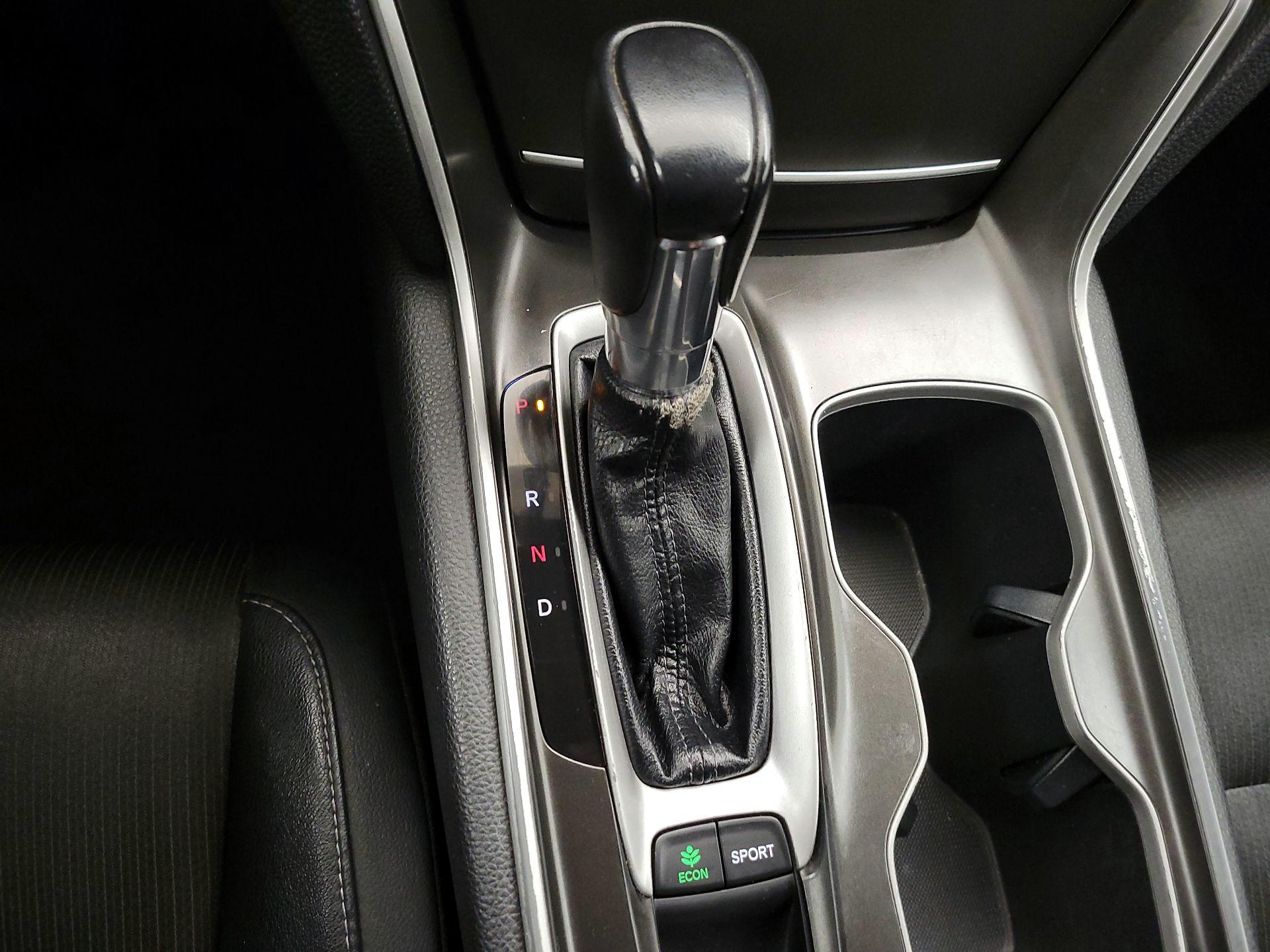 Thumbnail: 2018 Honda Accord - 17