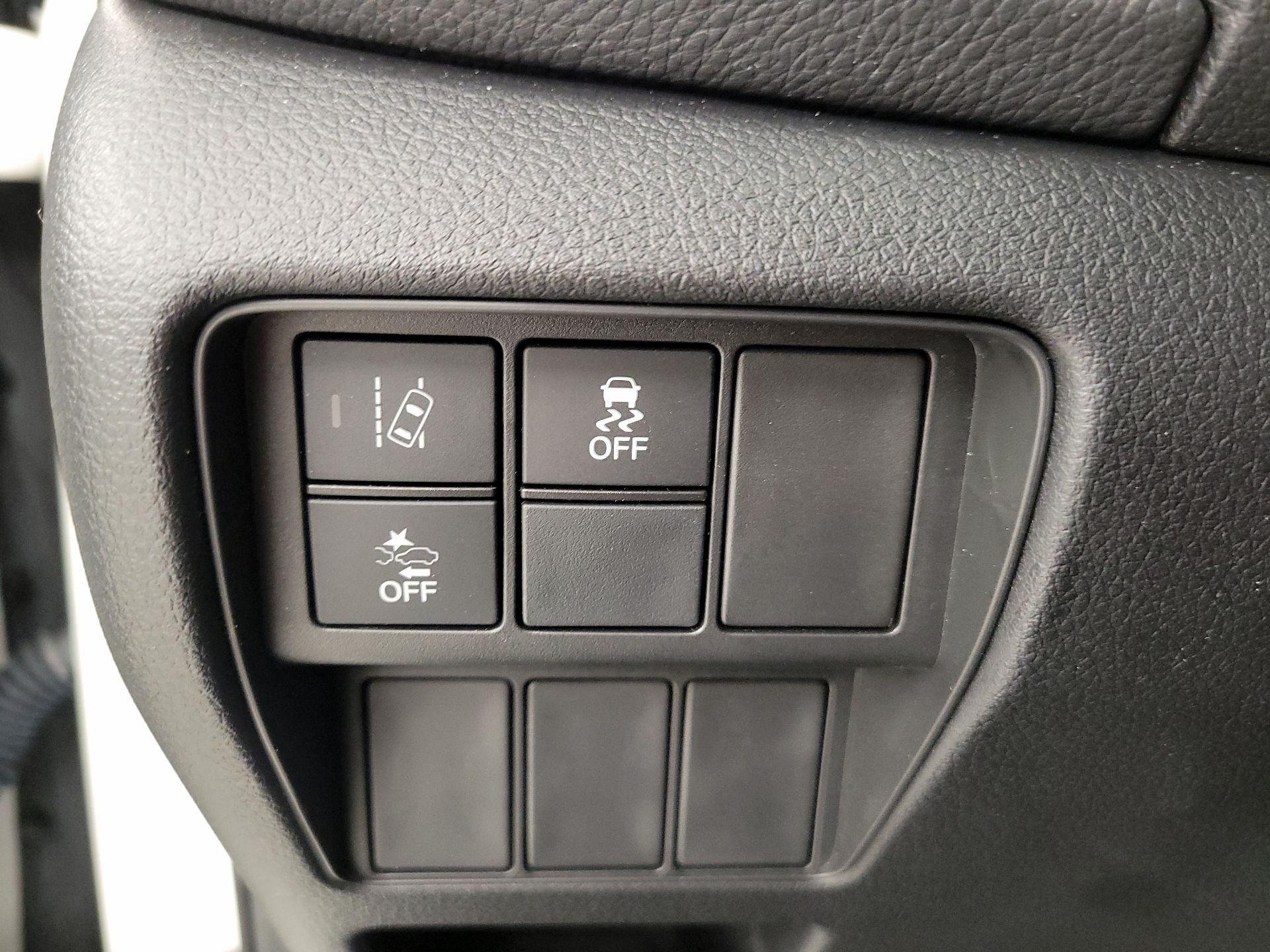 Thumbnail: 2018 Honda CR-V - 13