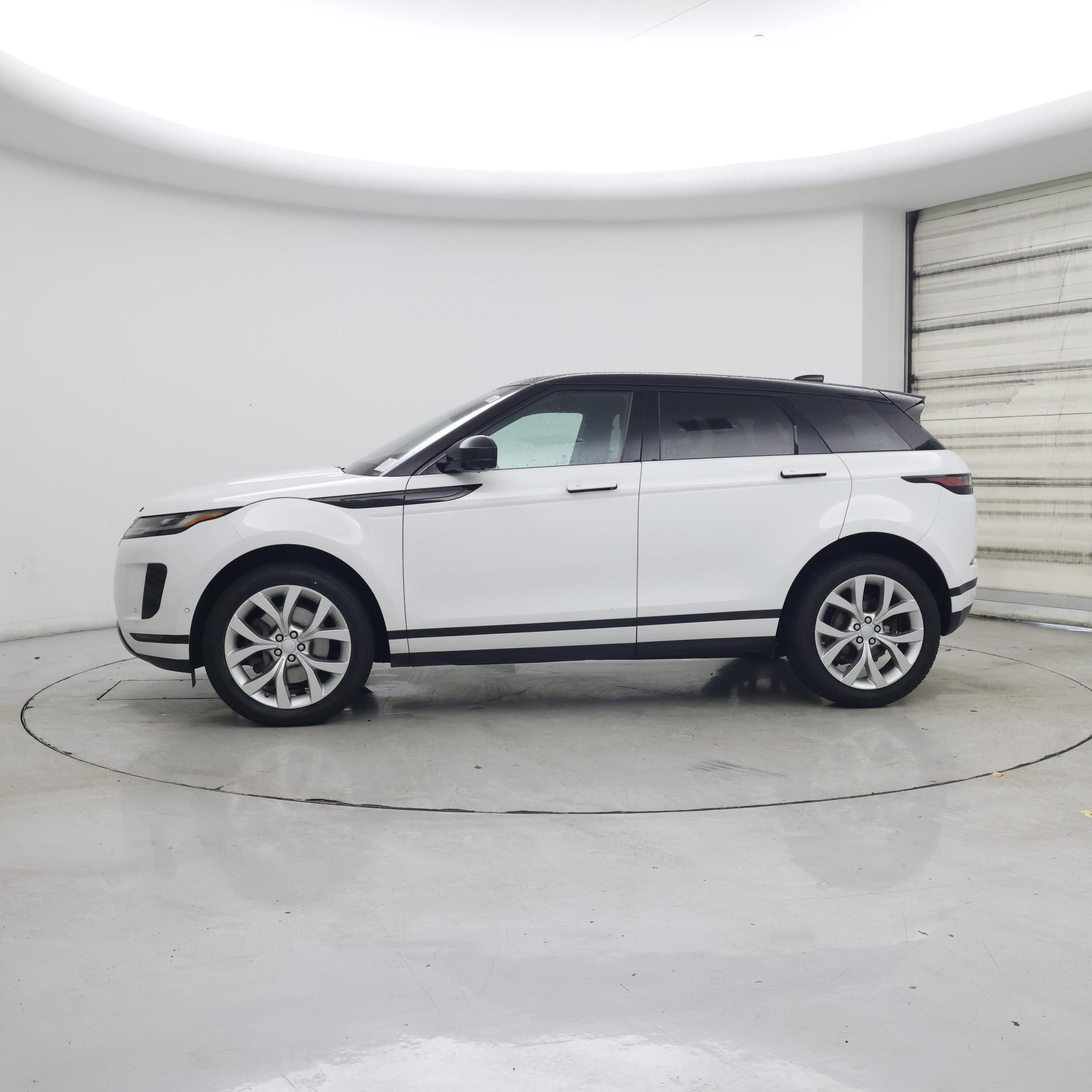Thumbnail: 2020 Land Rover Range Rover Evoque - 3
