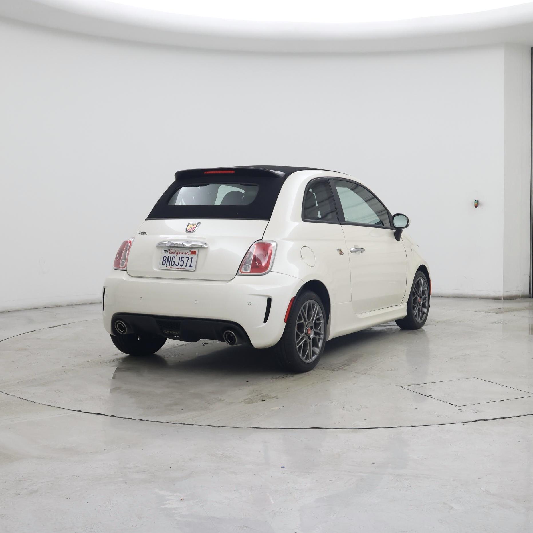 Thumbnail: 2017 Fiat 500 - 8