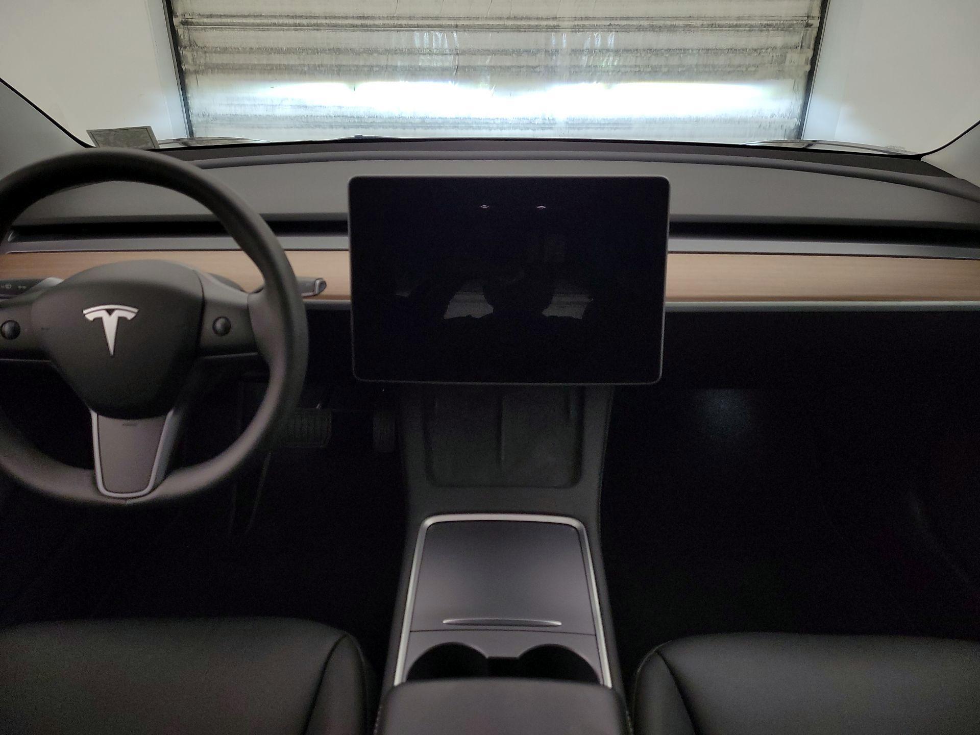 Thumbnail: 2023 Tesla Model 3 - 9