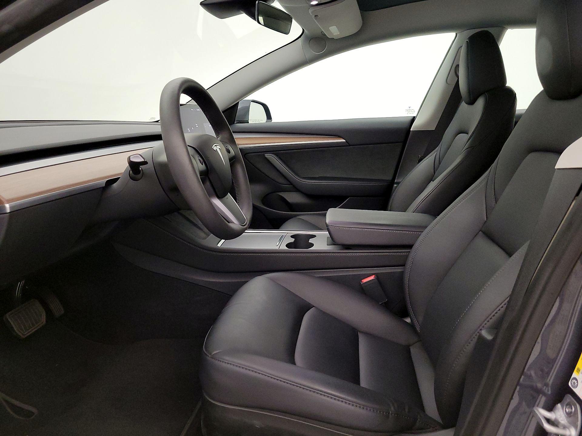 Thumbnail: 2023 Tesla Model 3 - 11