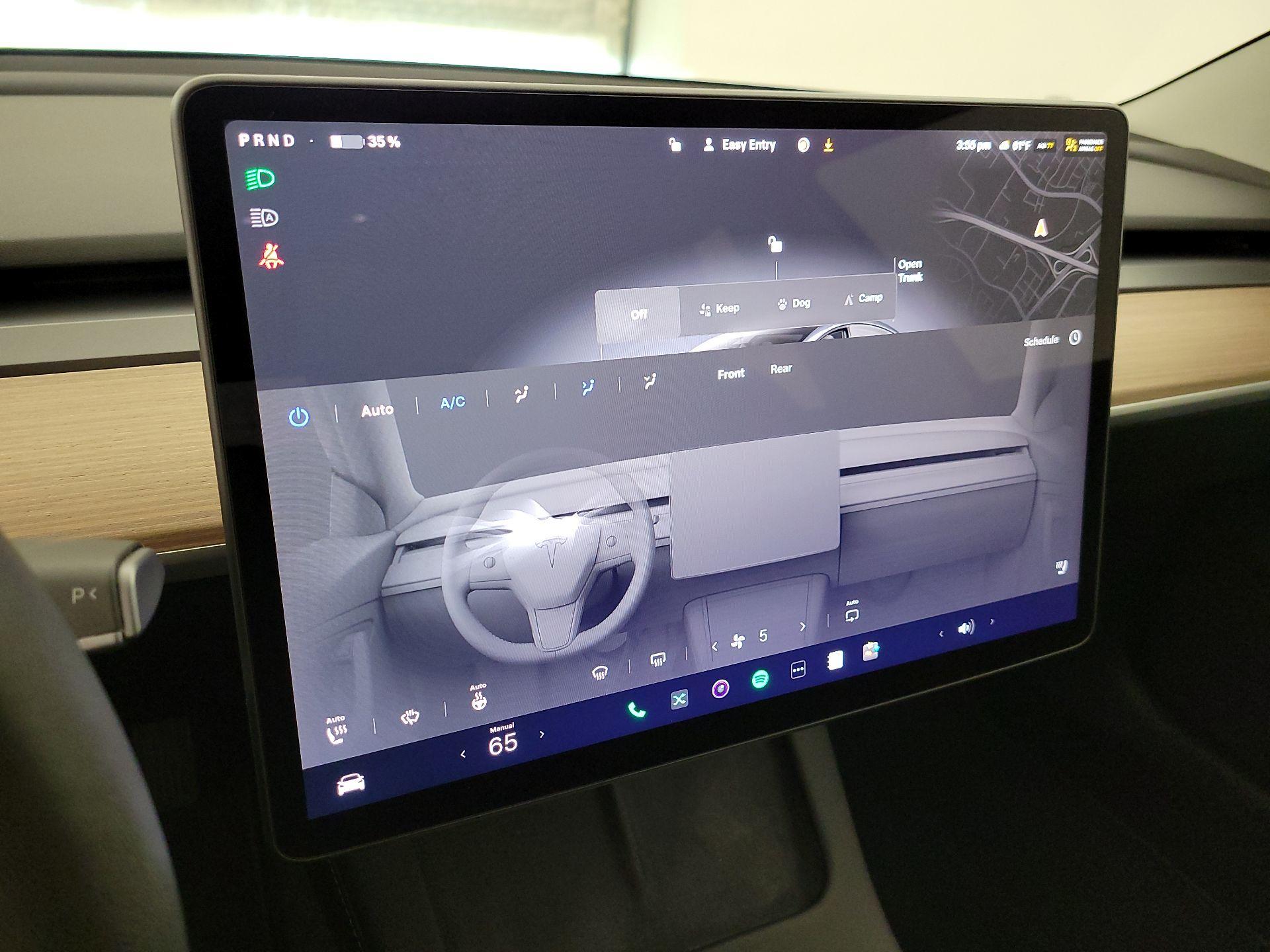 Thumbnail: 2023 Tesla Model 3 - 16