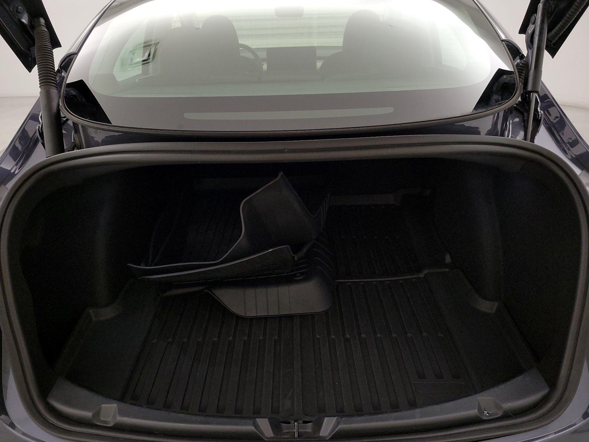 Thumbnail: 2023 Tesla Model 3 - 20