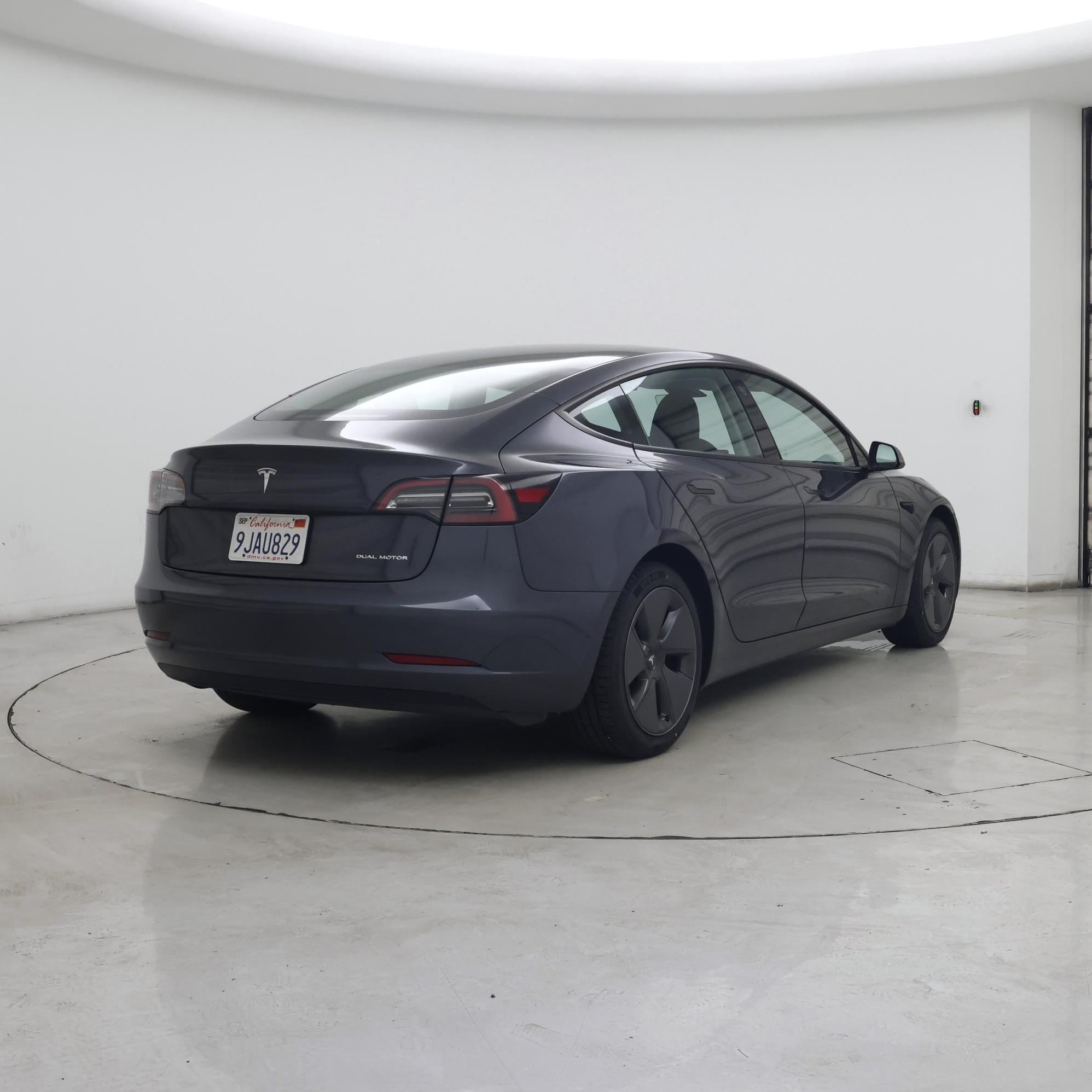 Thumbnail: 2023 Tesla Model 3 - 8