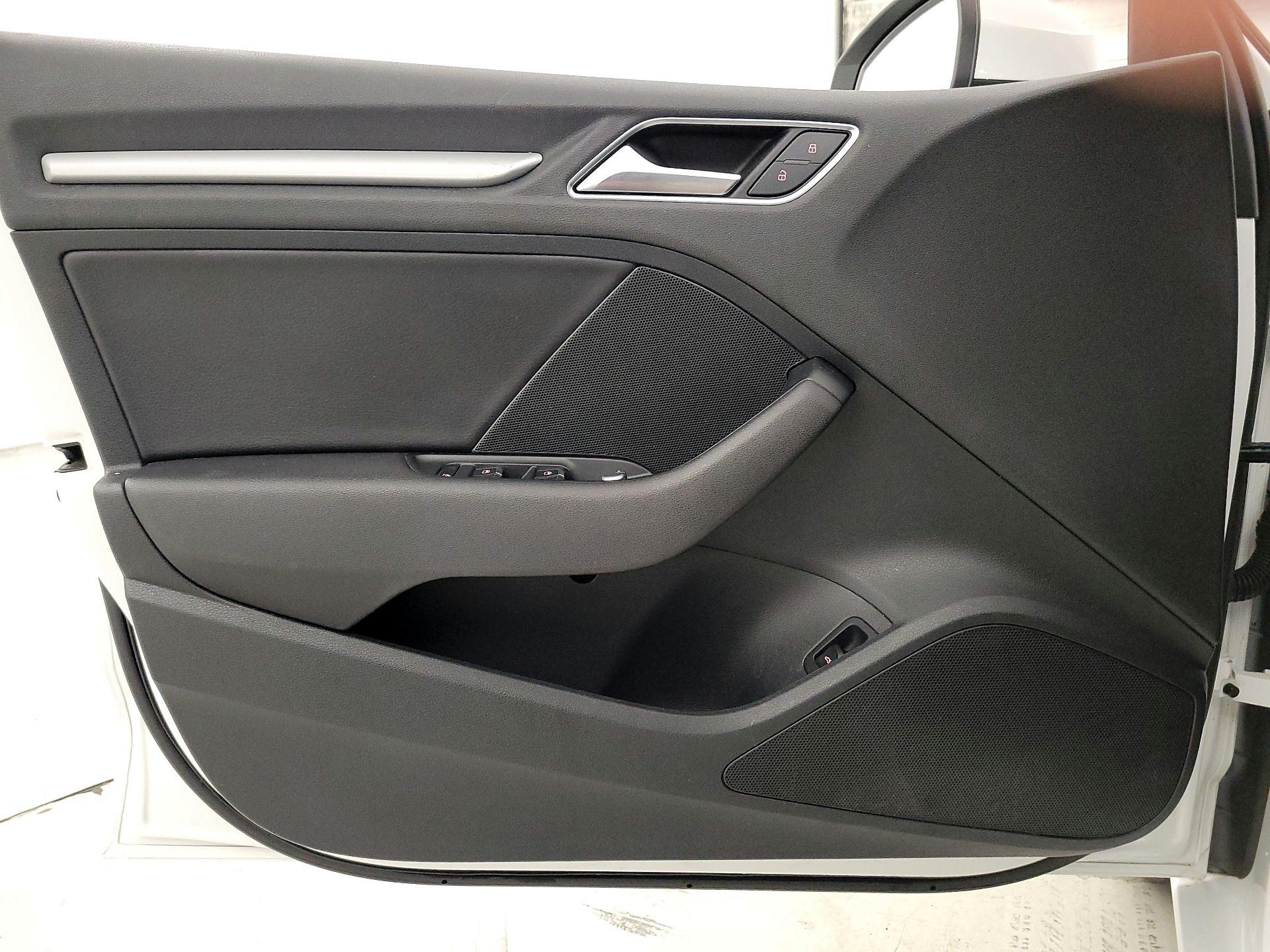 Thumbnail: 2016 Audi A3 - 12