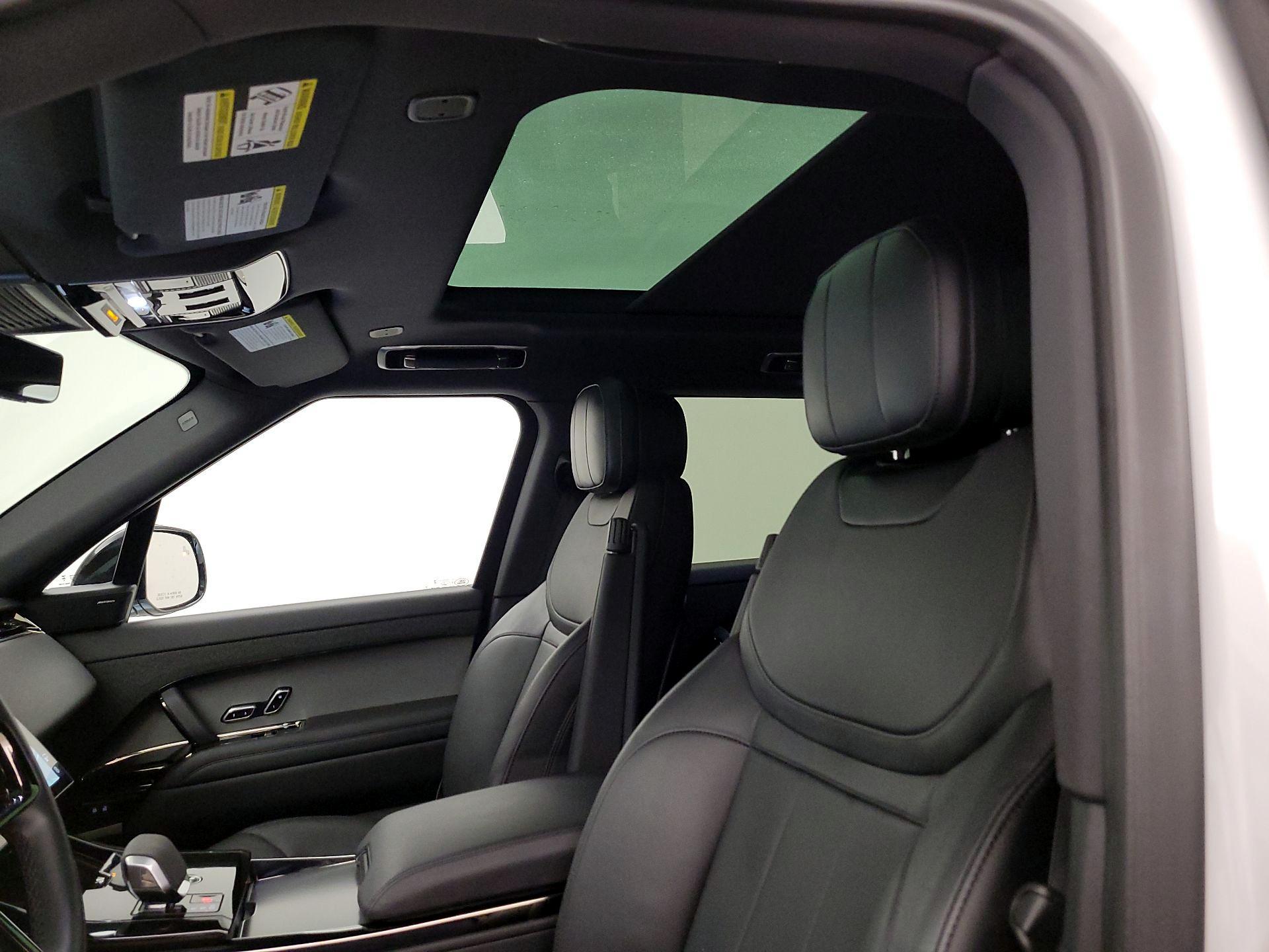 Thumbnail: 2024 Land Rover Range Rover Sport - 20