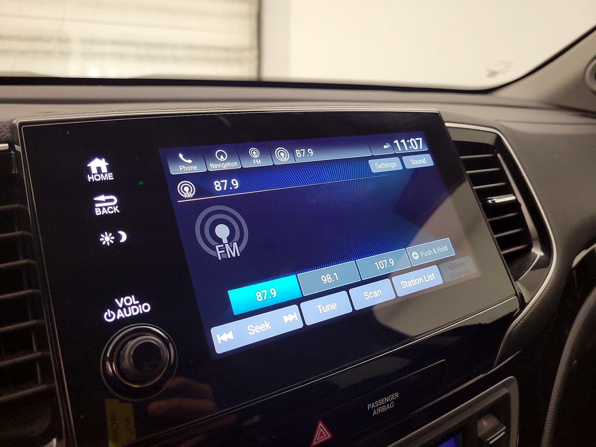 Thumbnail: 2019 Honda Pilot - 16