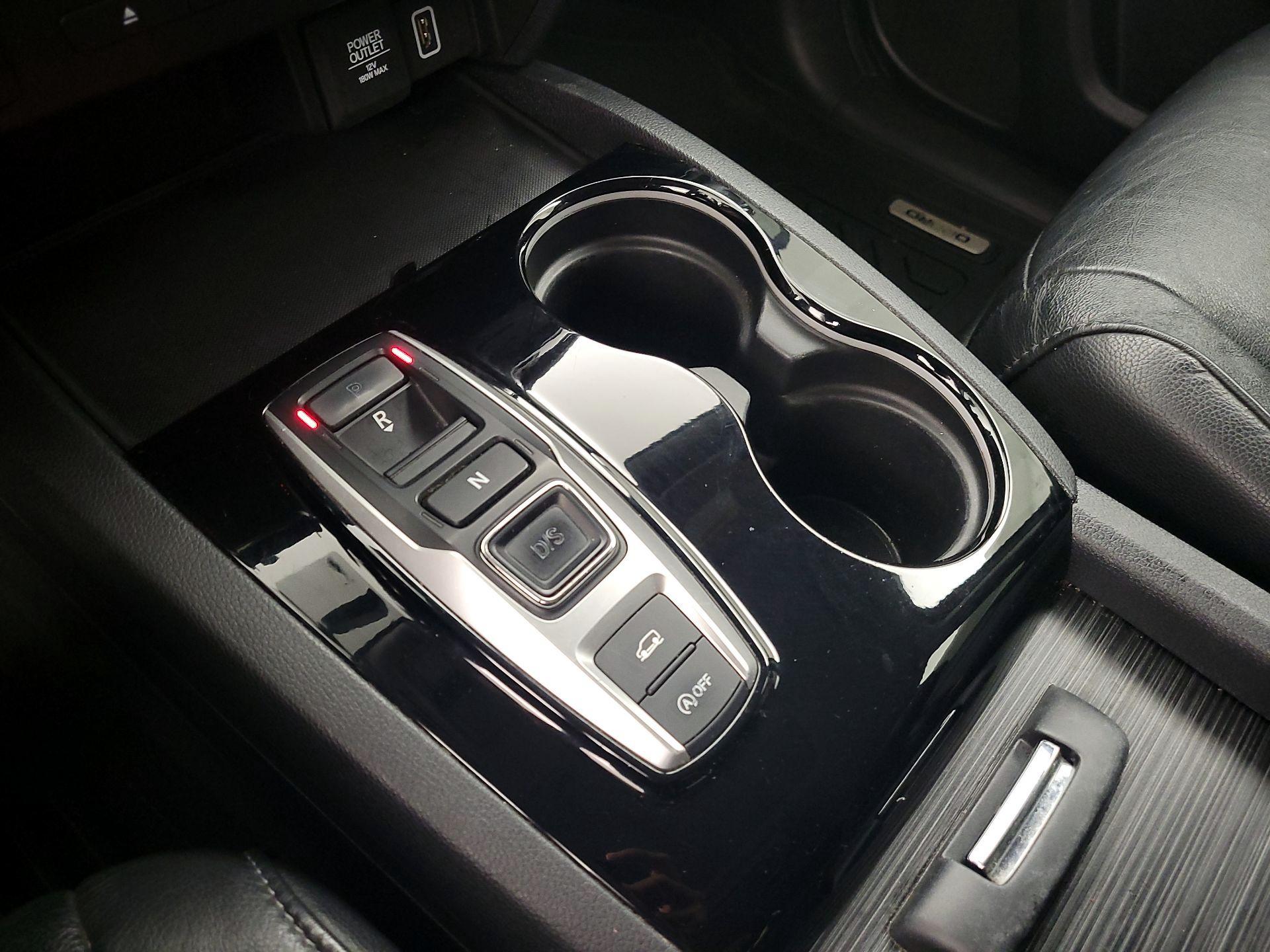 Thumbnail: 2019 Honda Pilot - 18