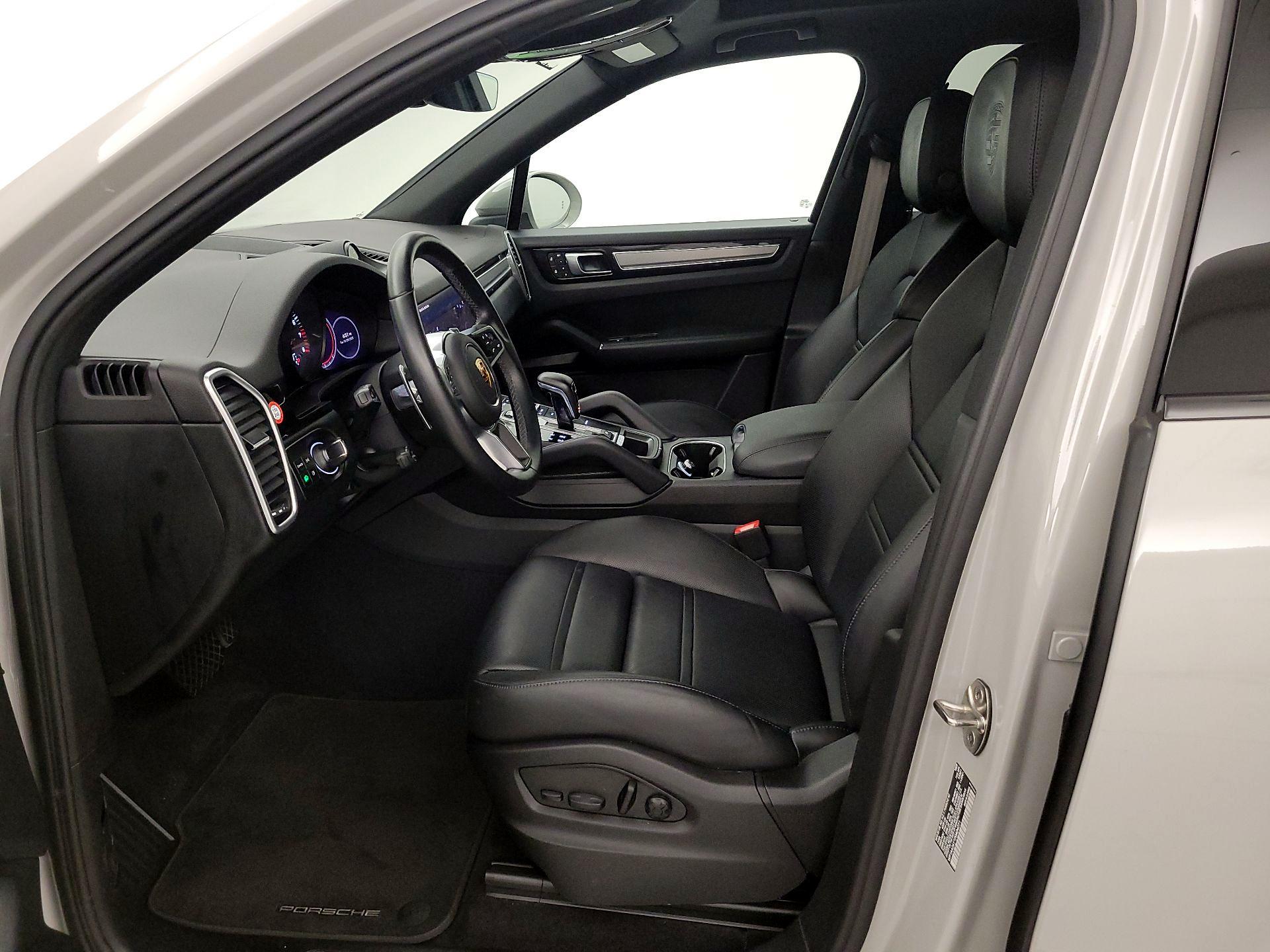 Thumbnail: 2023 Porsche Cayenne - 11