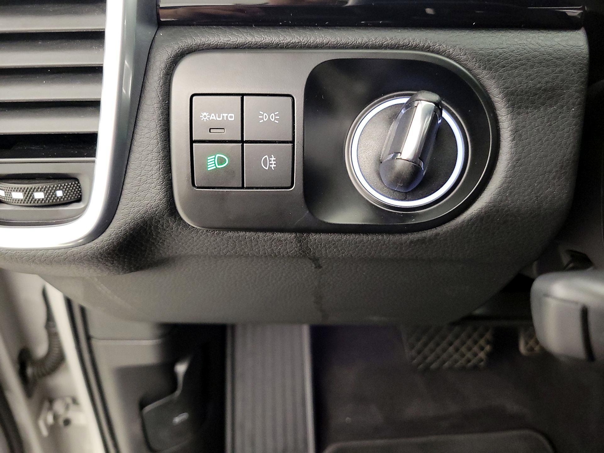 Thumbnail: 2023 Porsche Cayenne - 13