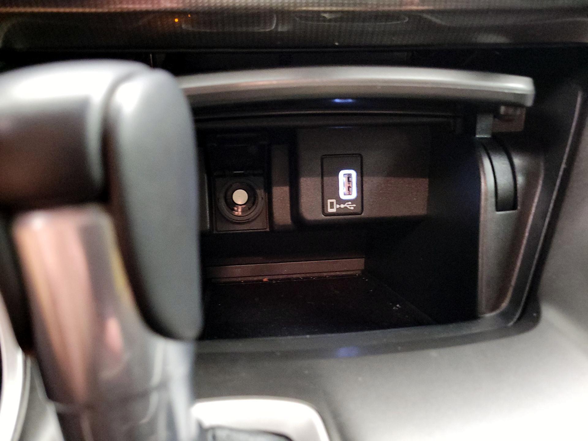 Thumbnail: 2019 Honda Accord - 18