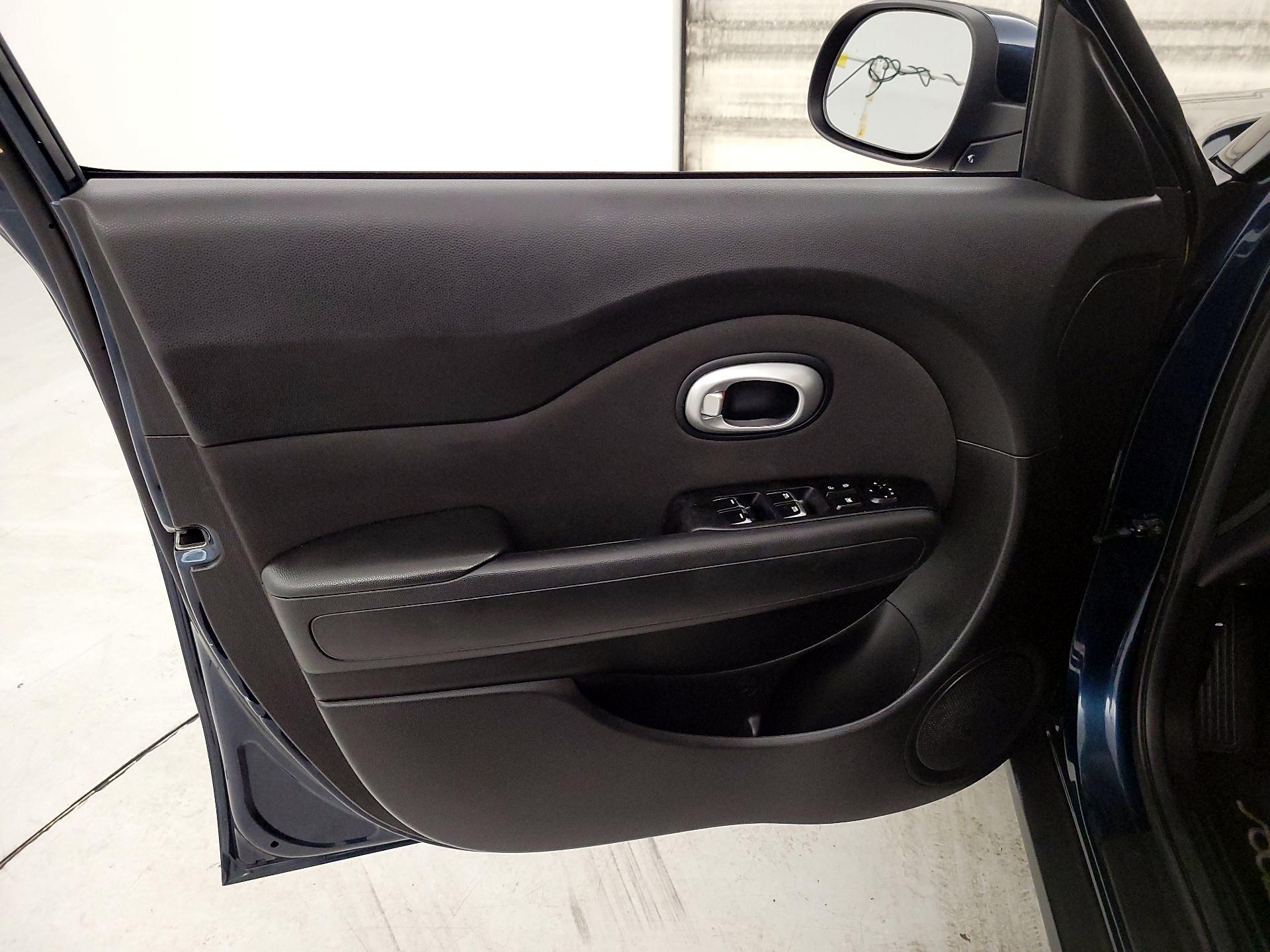 Thumbnail: 2019 Kia Soul - 12