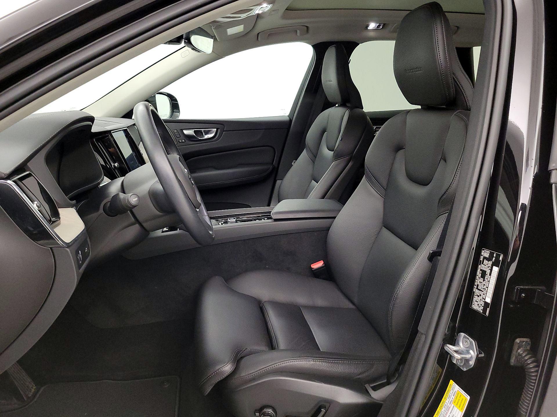 Thumbnail: 2020 Volvo XC60 - 11