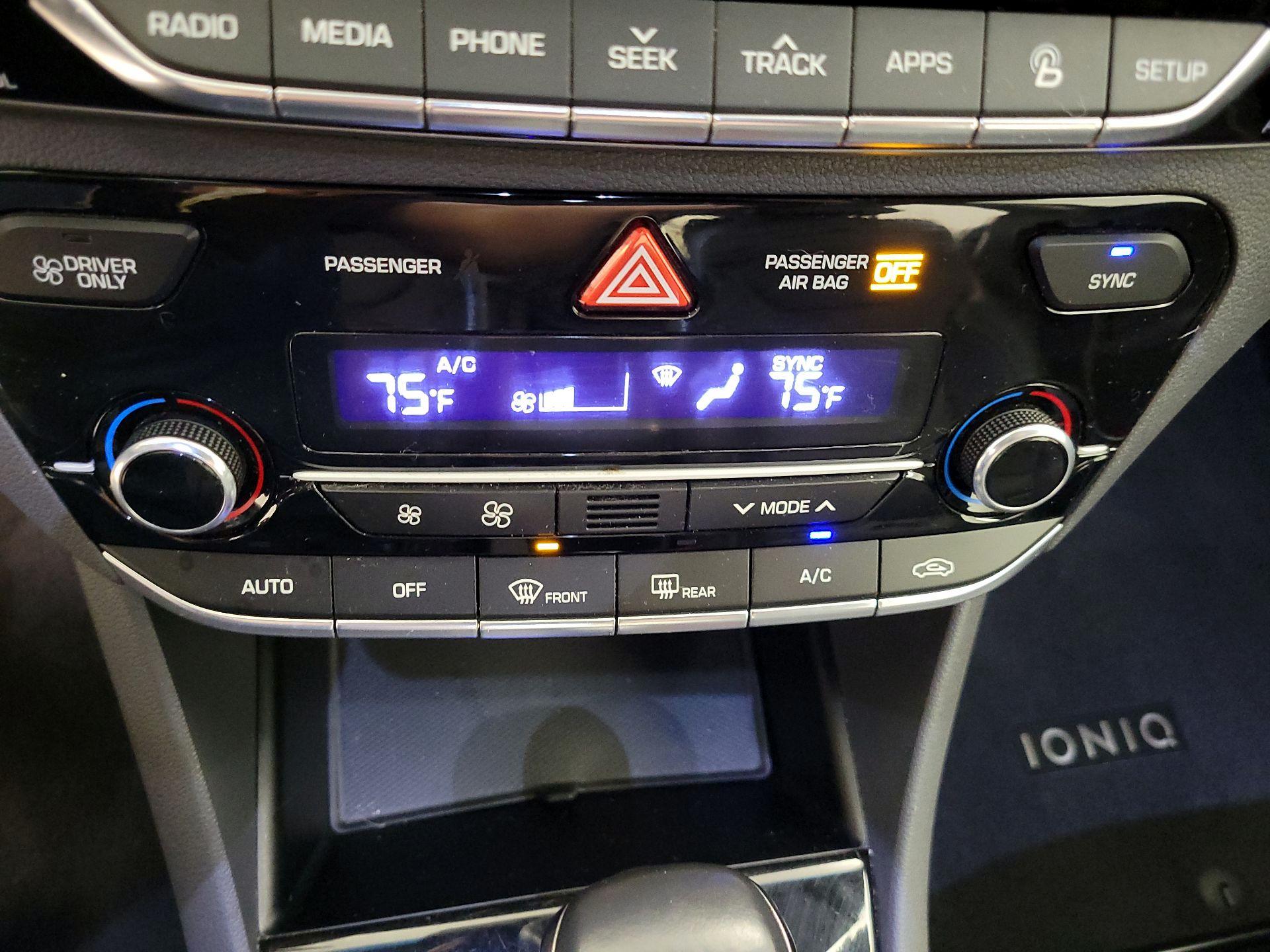 Thumbnail: 2018 Hyundai Ioniq - 16