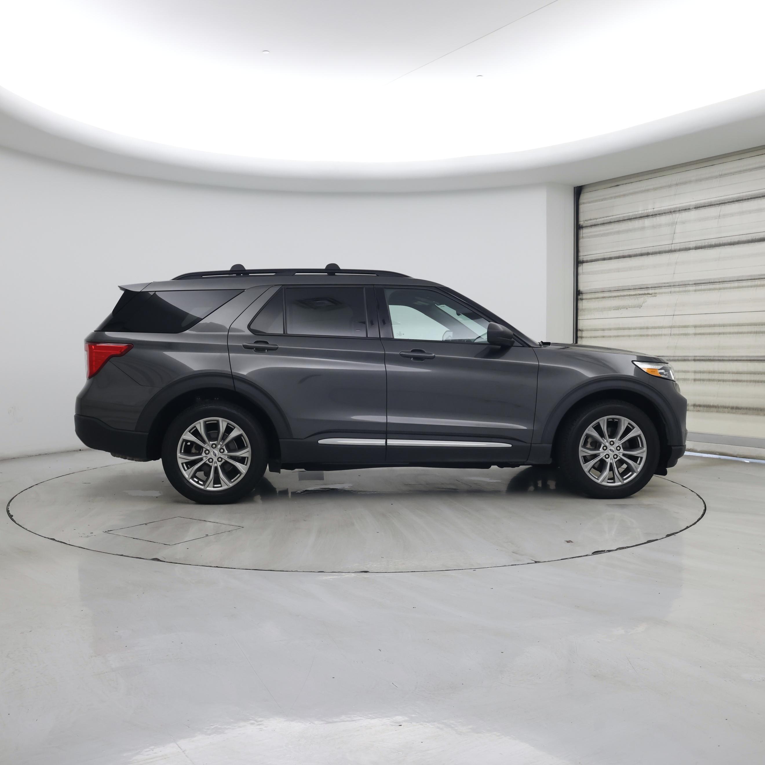 Thumbnail: 2020 Ford Explorer - 7