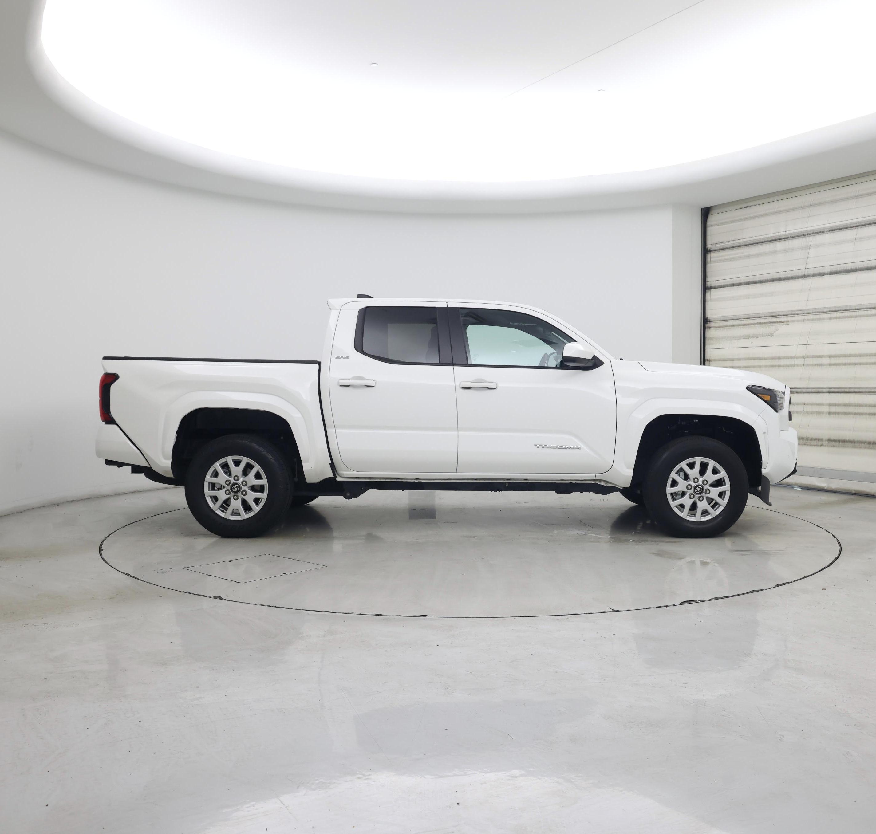 Thumbnail: 2024 Toyota Tacoma - 7