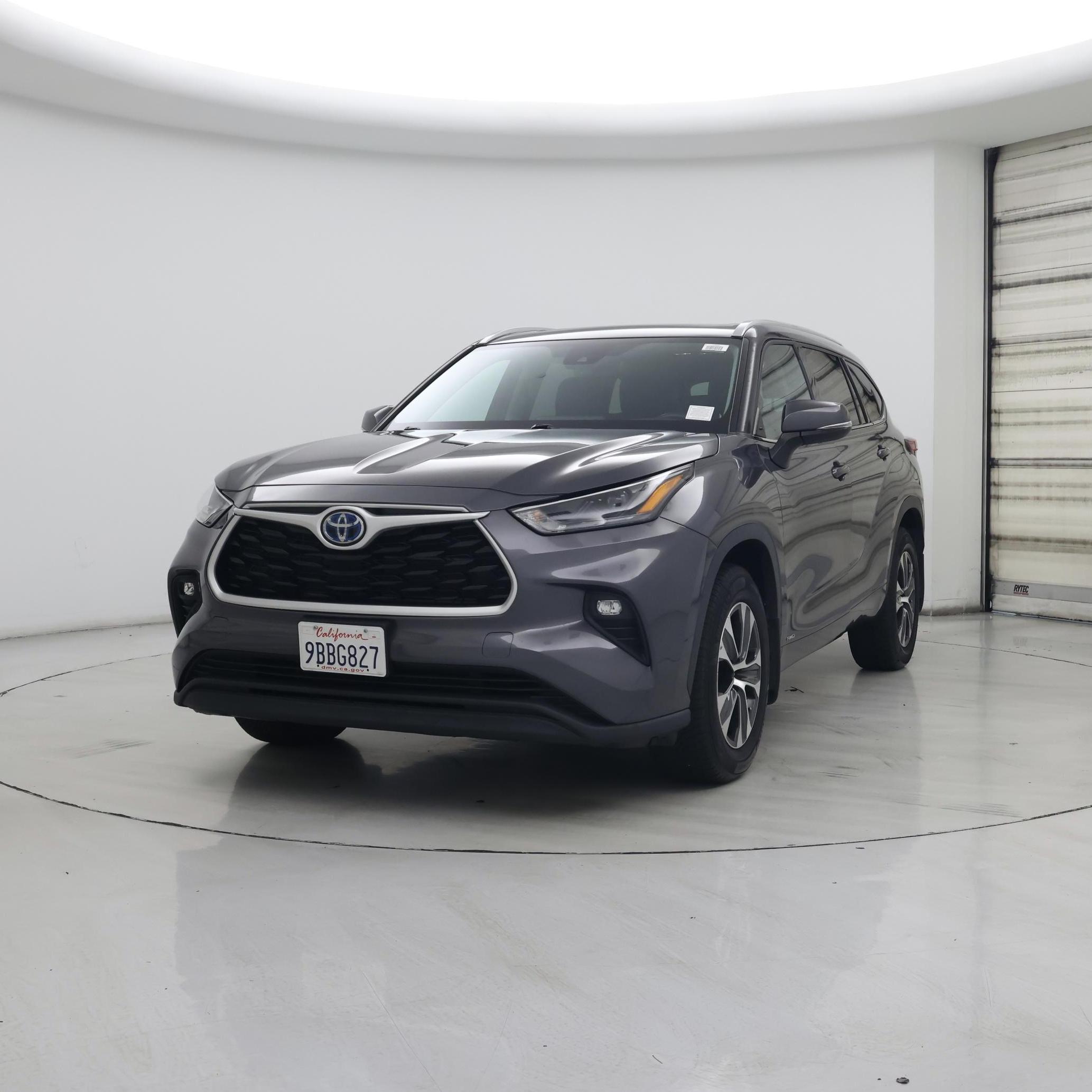 Thumbnail: 2022 Toyota Highlander - 4