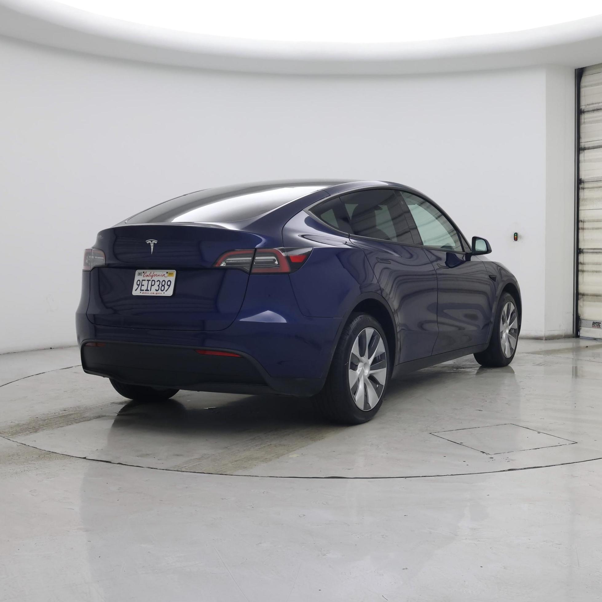 Thumbnail: 2023 Tesla Model Y - 8