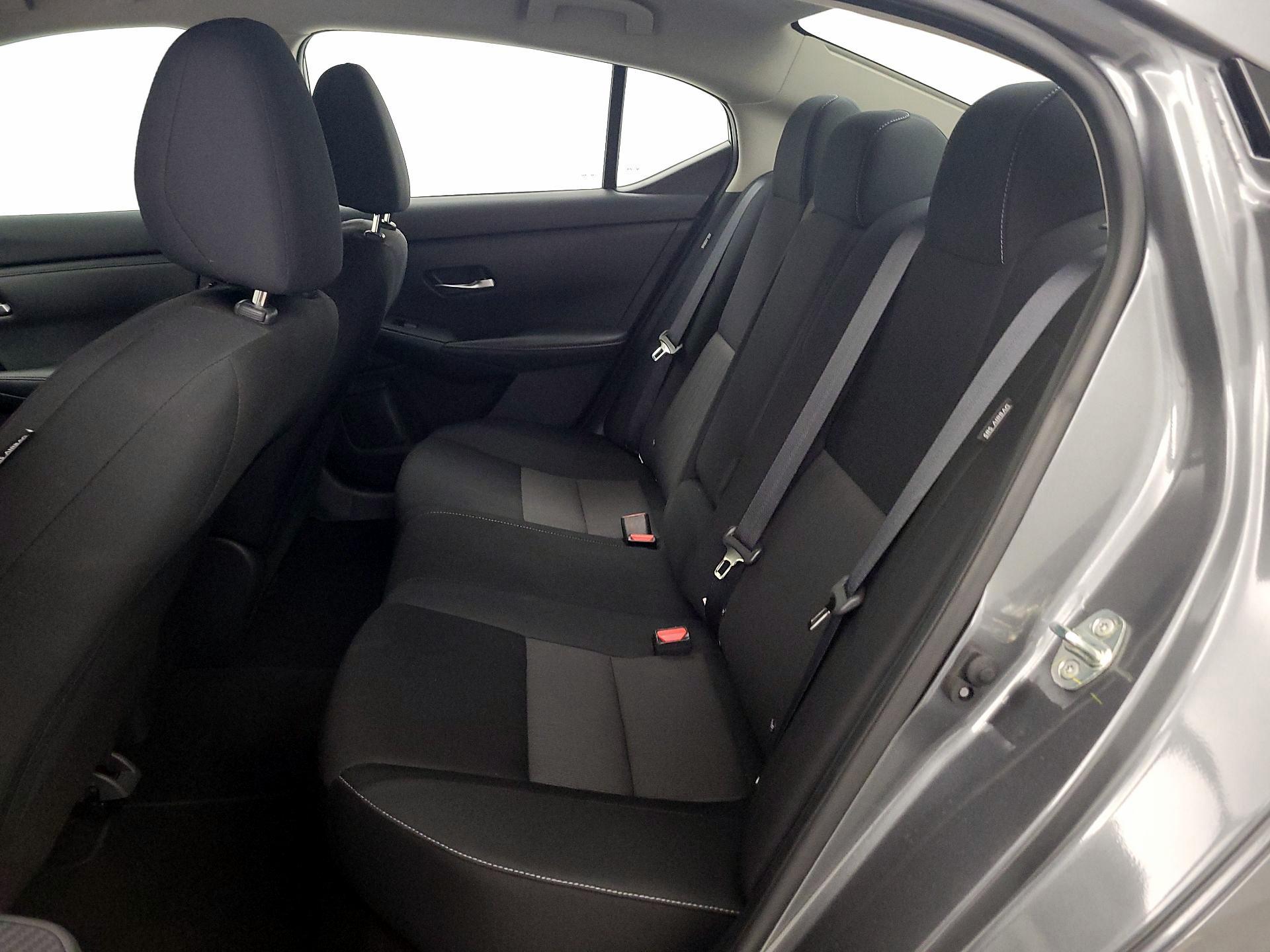 Thumbnail: 2022 Nissan Sentra - 17