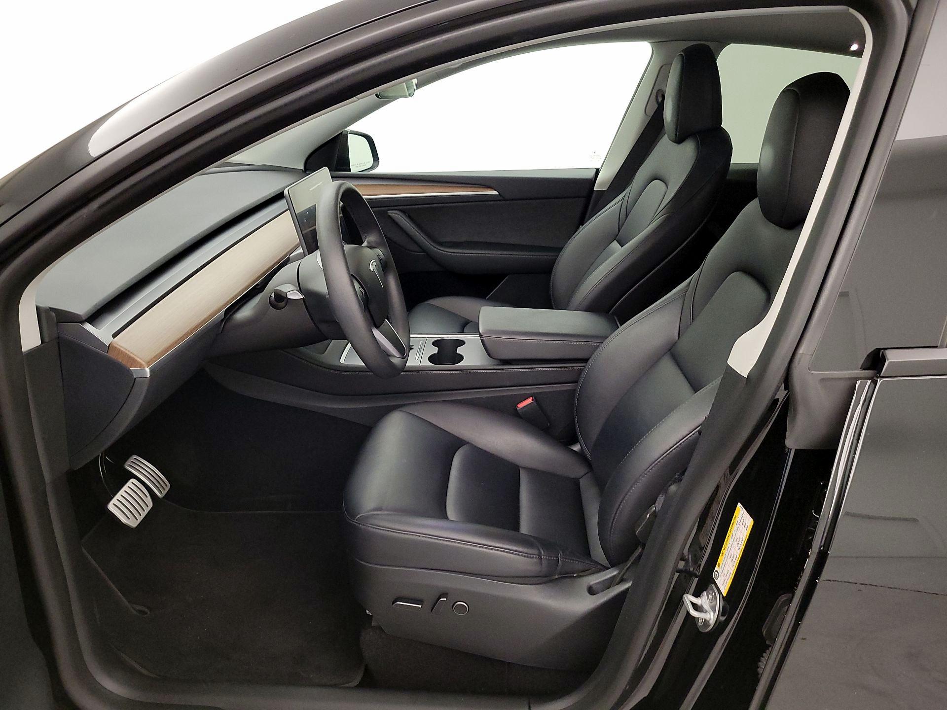 Thumbnail: 2023 Tesla Model Y - 11