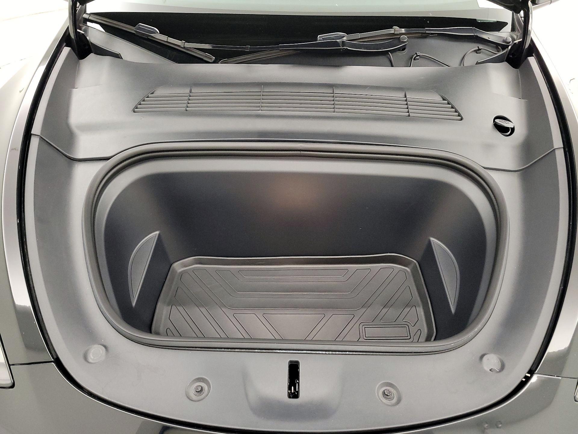 Thumbnail: 2023 Tesla Model Y - 20