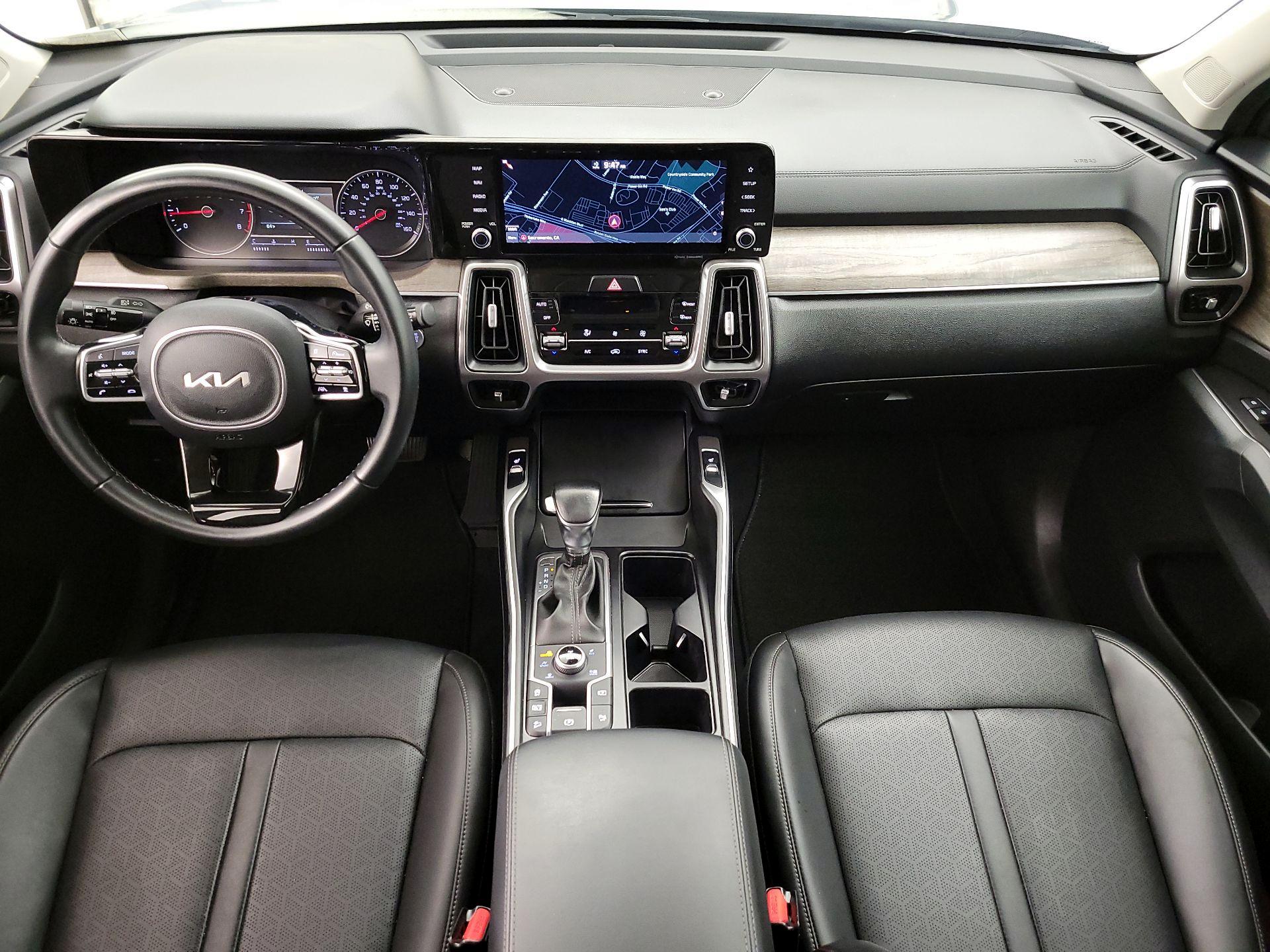 Thumbnail: 2022 Kia Sorento - 9