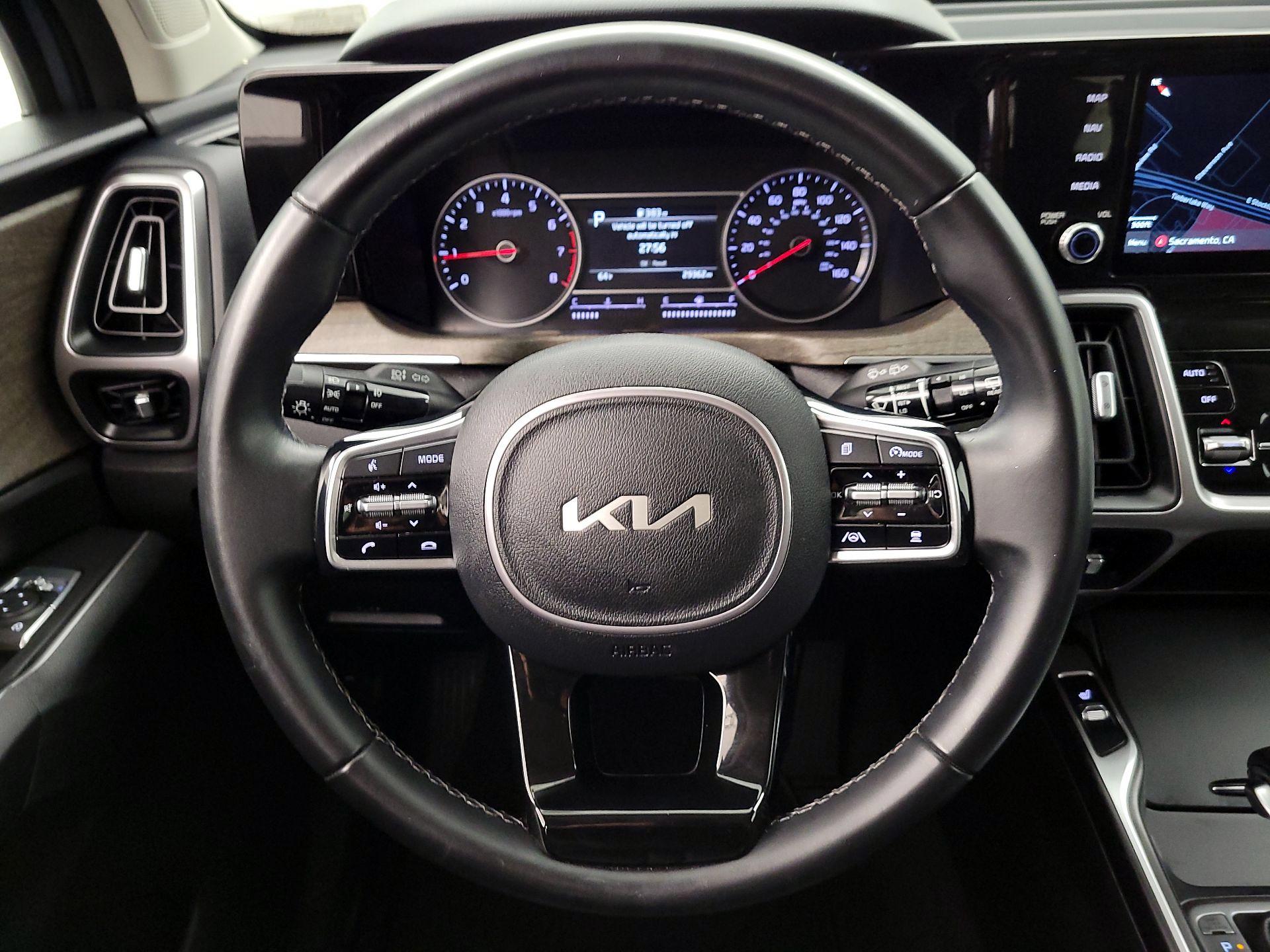 Thumbnail: 2022 Kia Sorento - 10
