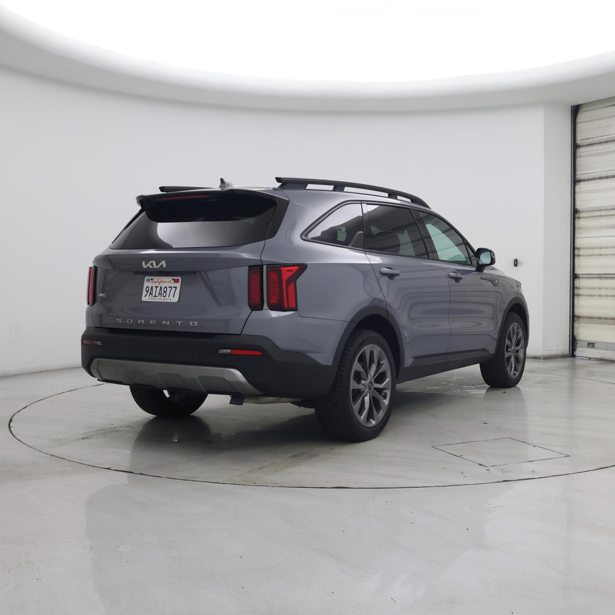 Thumbnail: 2022 Kia Sorento - 8