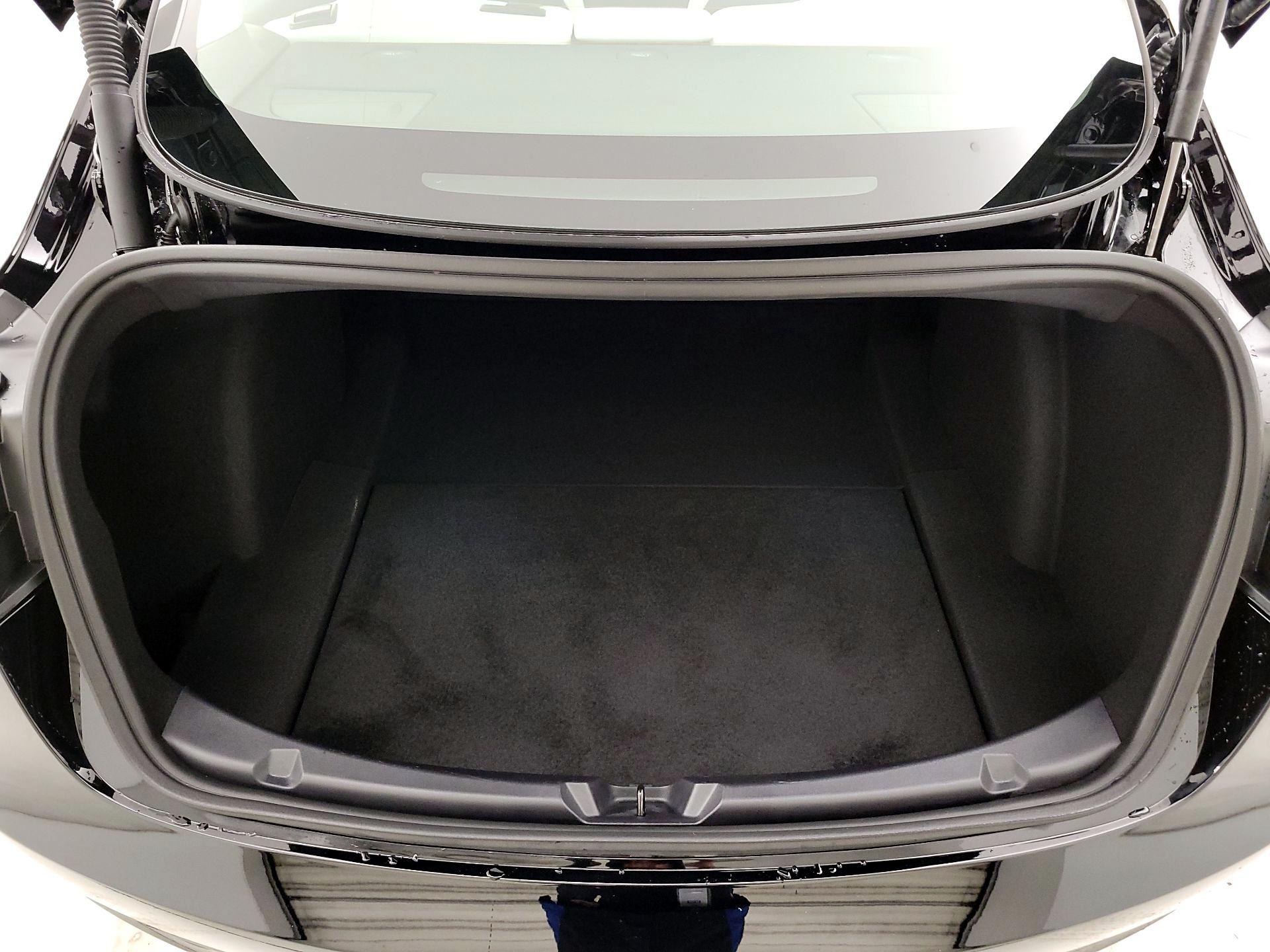 Thumbnail: 2023 Tesla Model 3 - 19