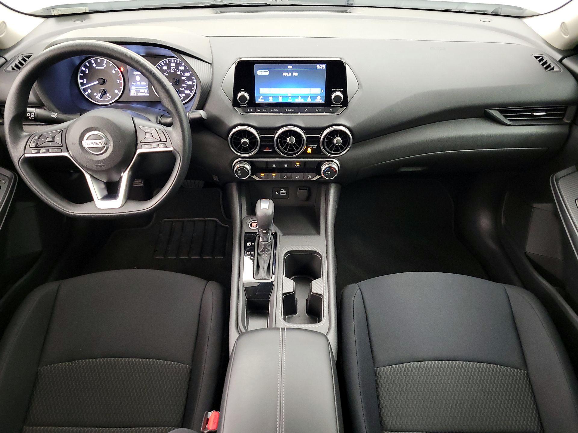 Thumbnail: 2023 Nissan Sentra - 9