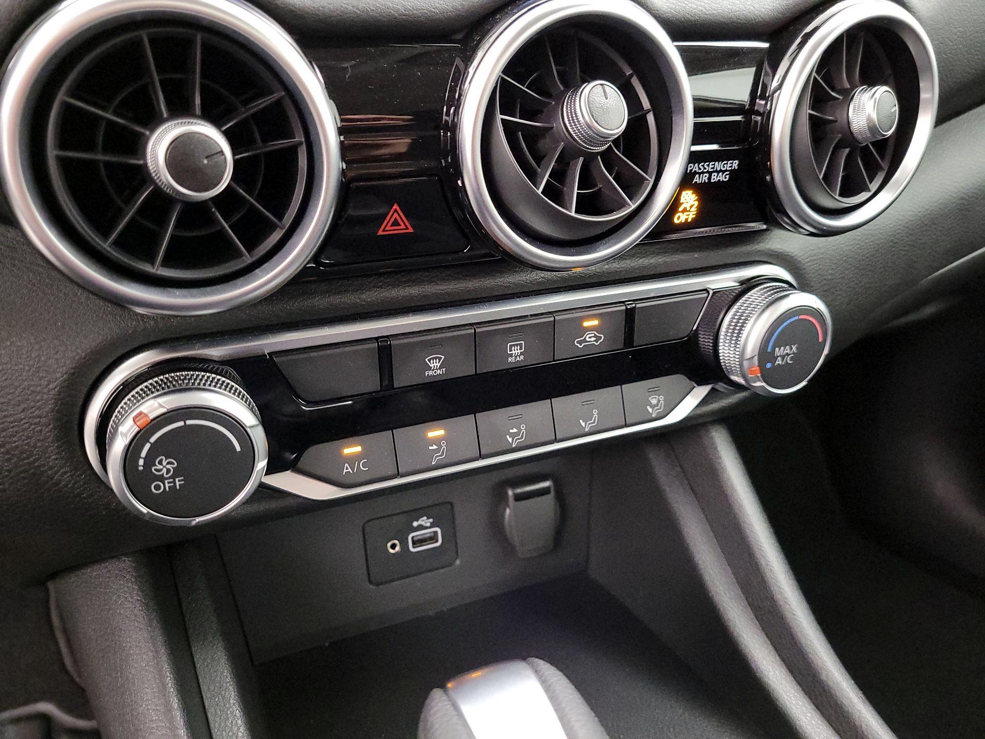 Thumbnail: 2023 Nissan Sentra - 16