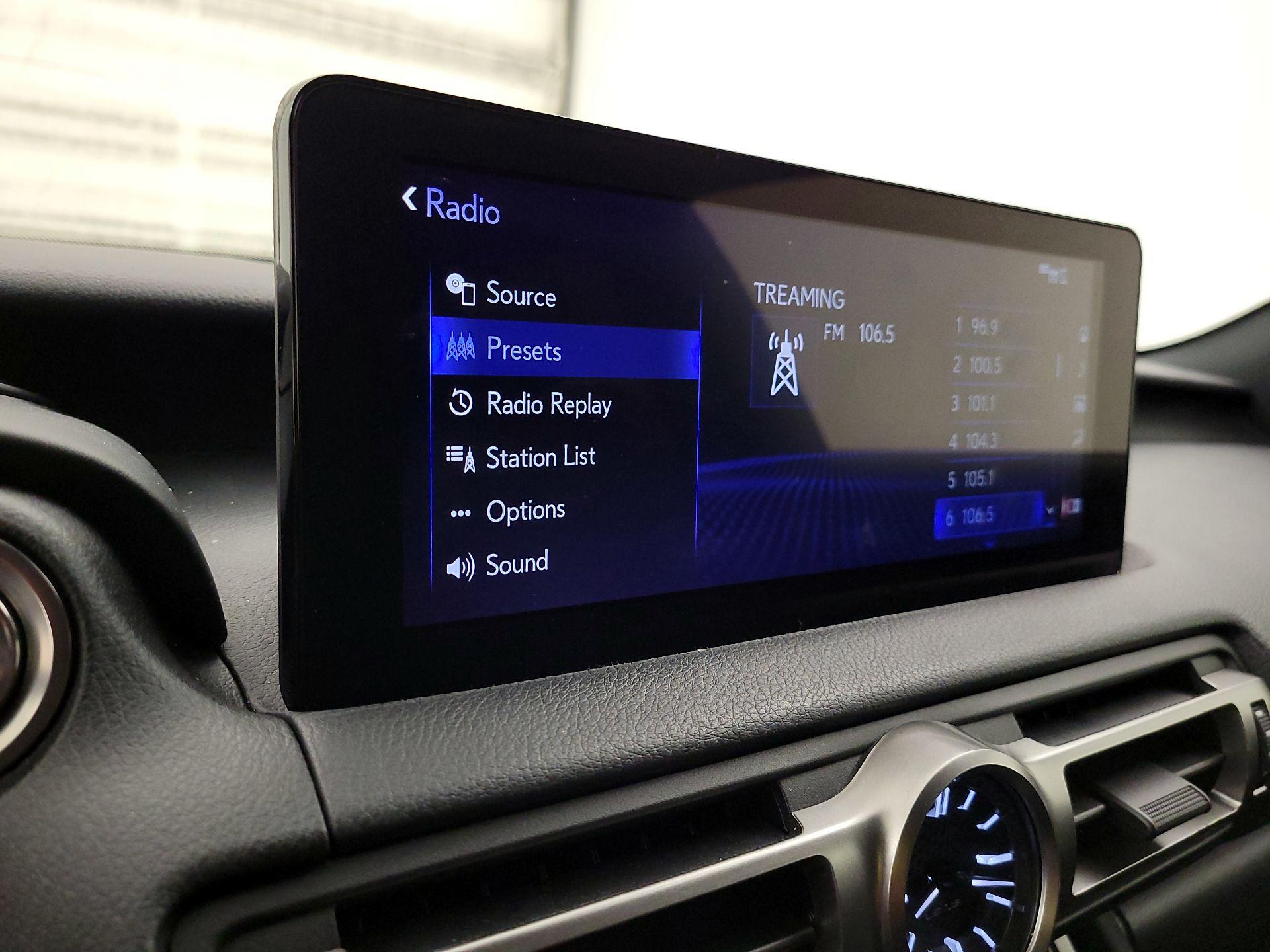 Thumbnail: 2021 Lexus IS - 16