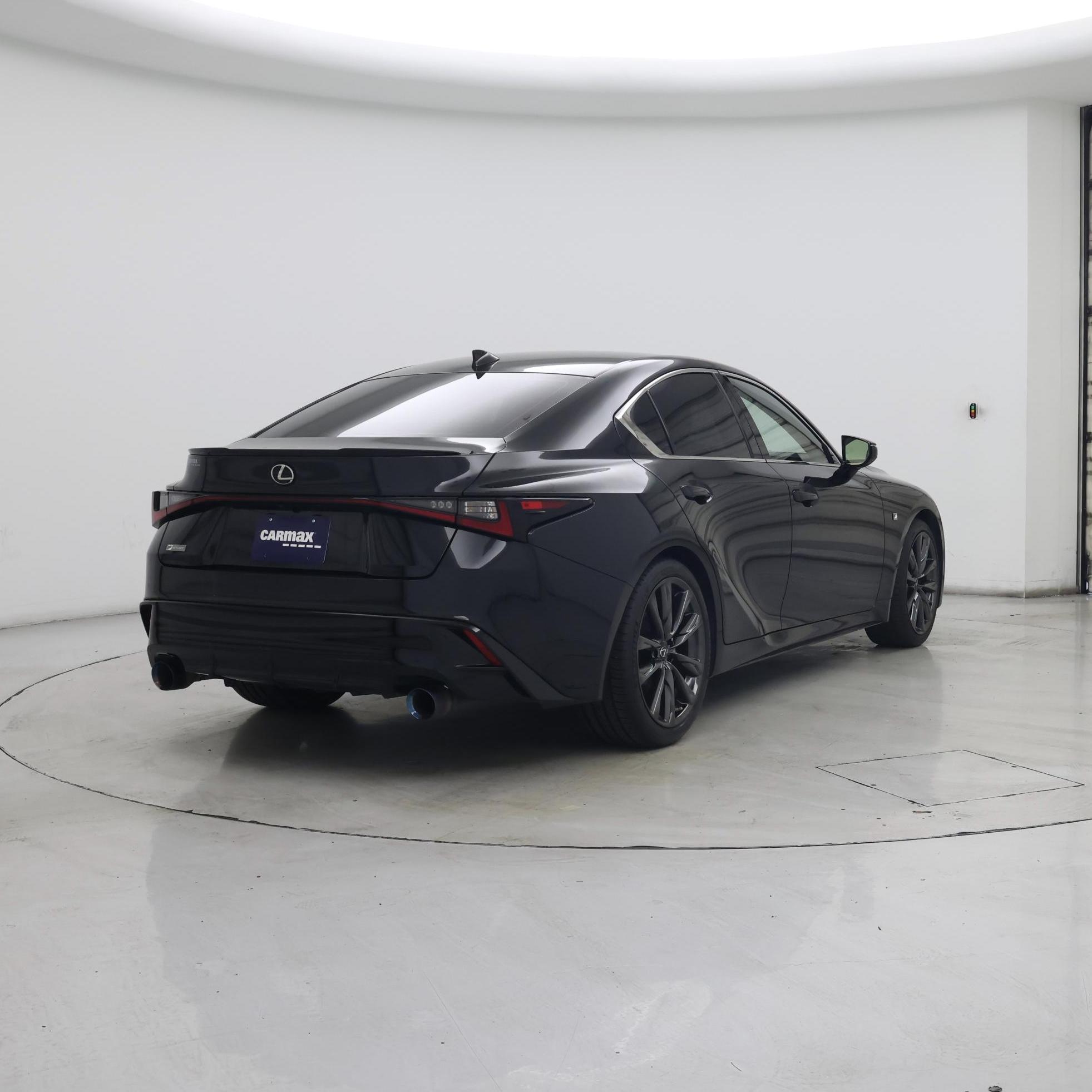 Thumbnail: 2021 Lexus IS - 8