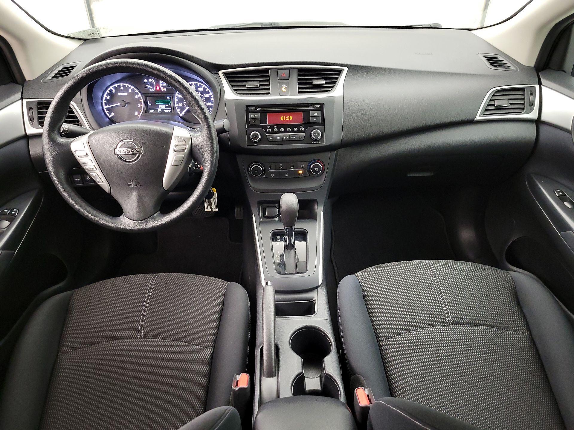 Thumbnail: 2017 Nissan Sentra - 9