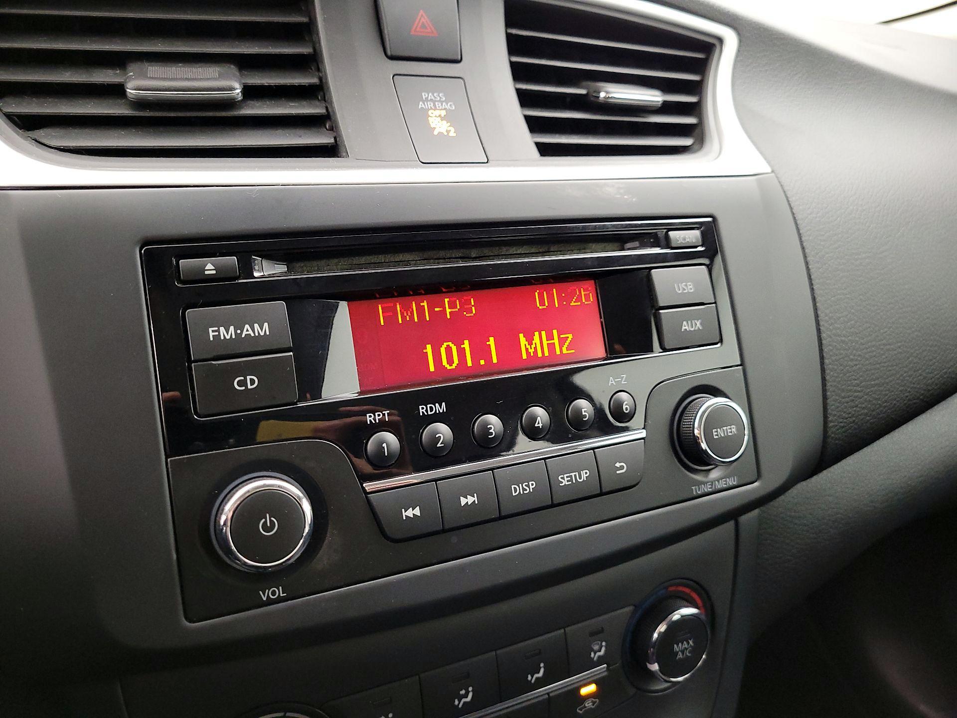 Thumbnail: 2017 Nissan Sentra - 14