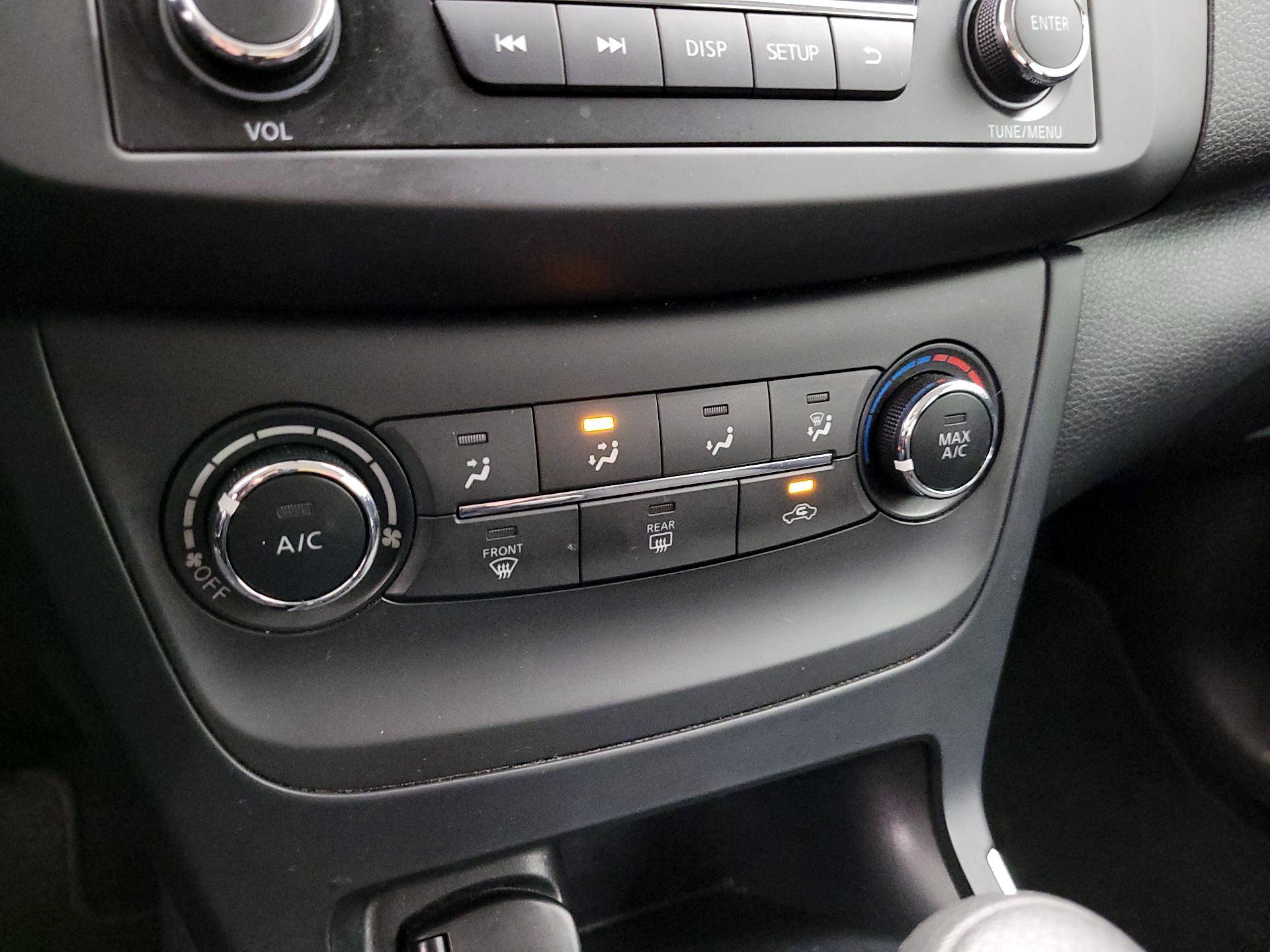 Thumbnail: 2017 Nissan Sentra - 15