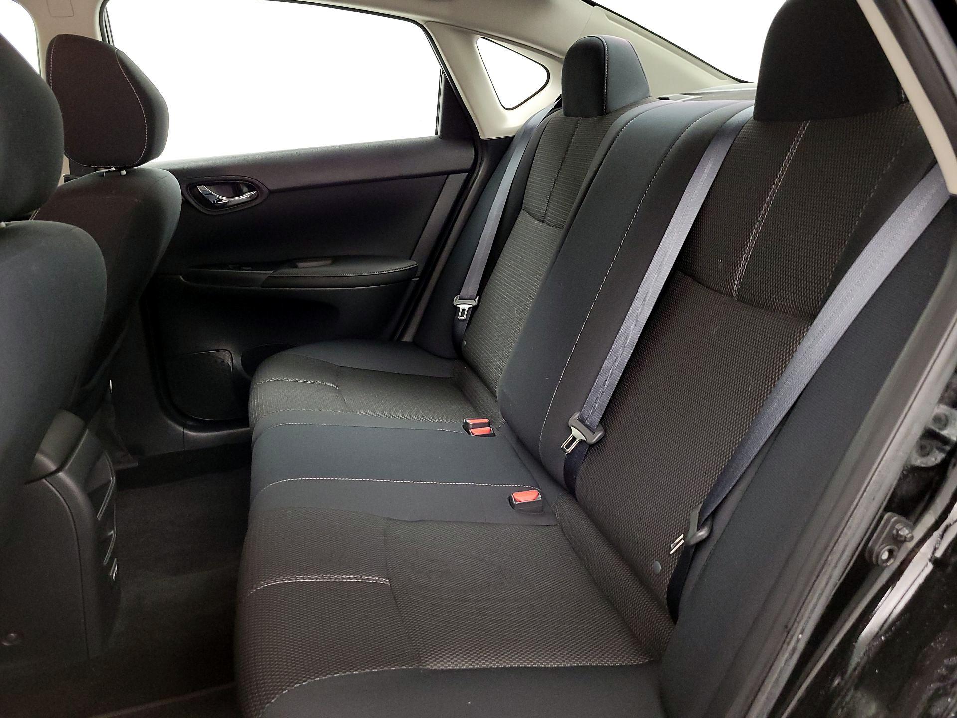 Thumbnail: 2017 Nissan Sentra - 17