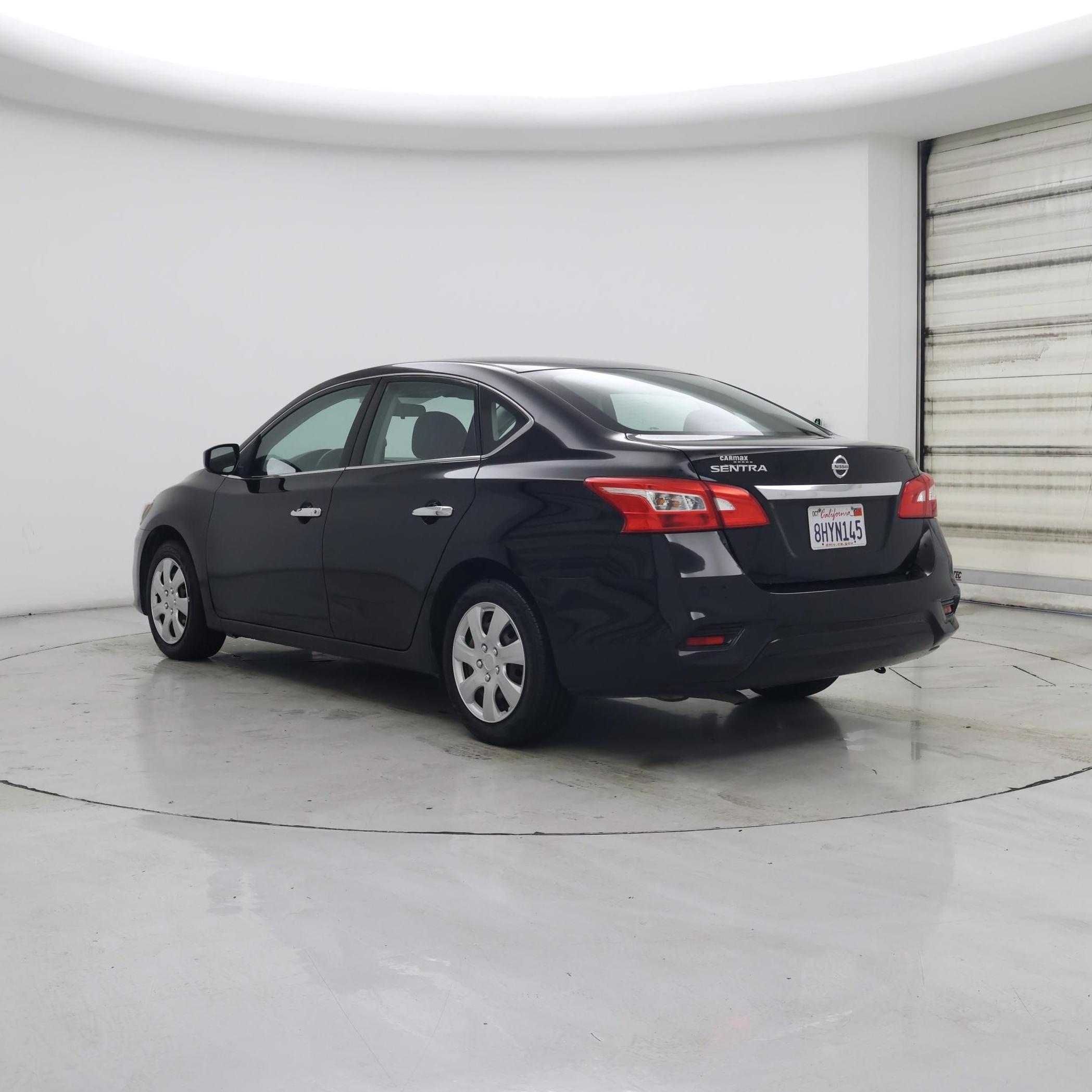 Thumbnail: 2017 Nissan Sentra - 2