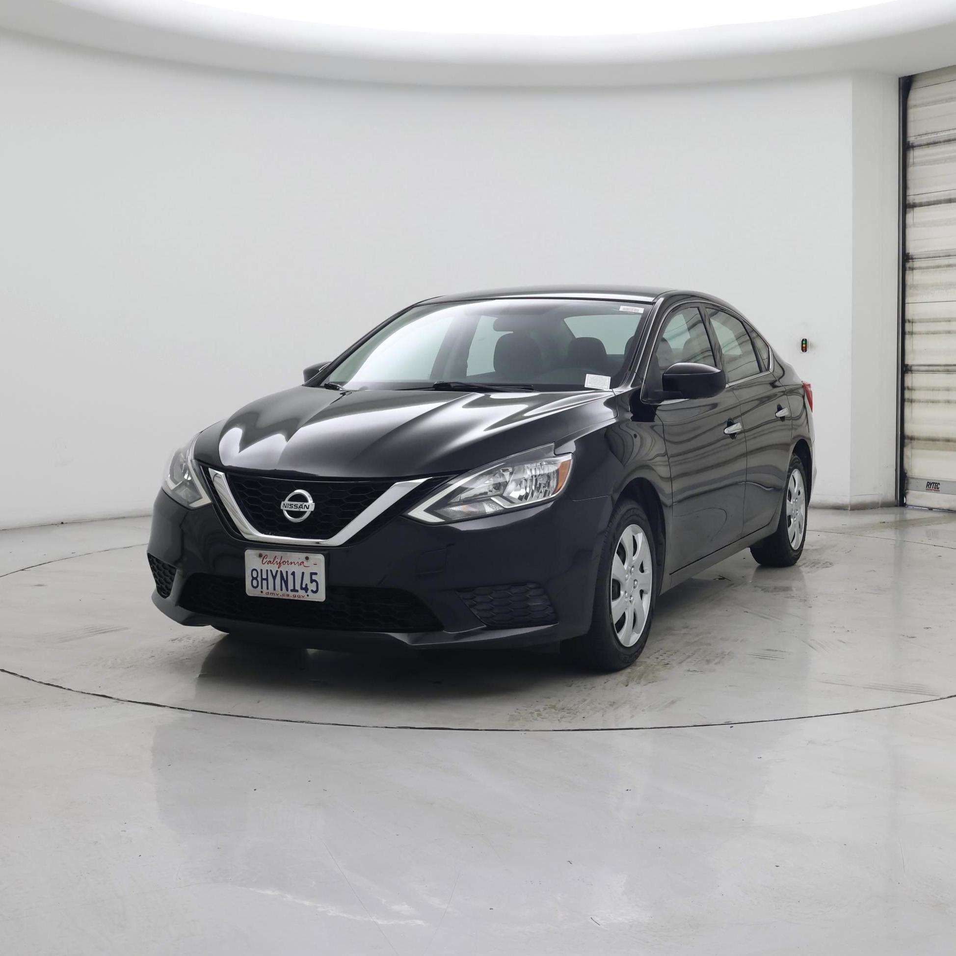 Thumbnail: 2017 Nissan Sentra - 4