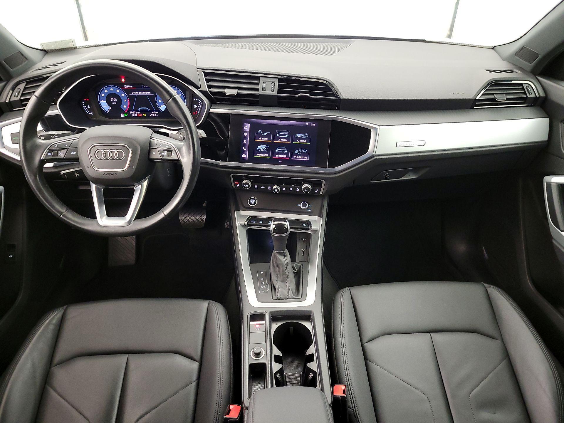 Thumbnail: 2021 Audi Q3 - 9